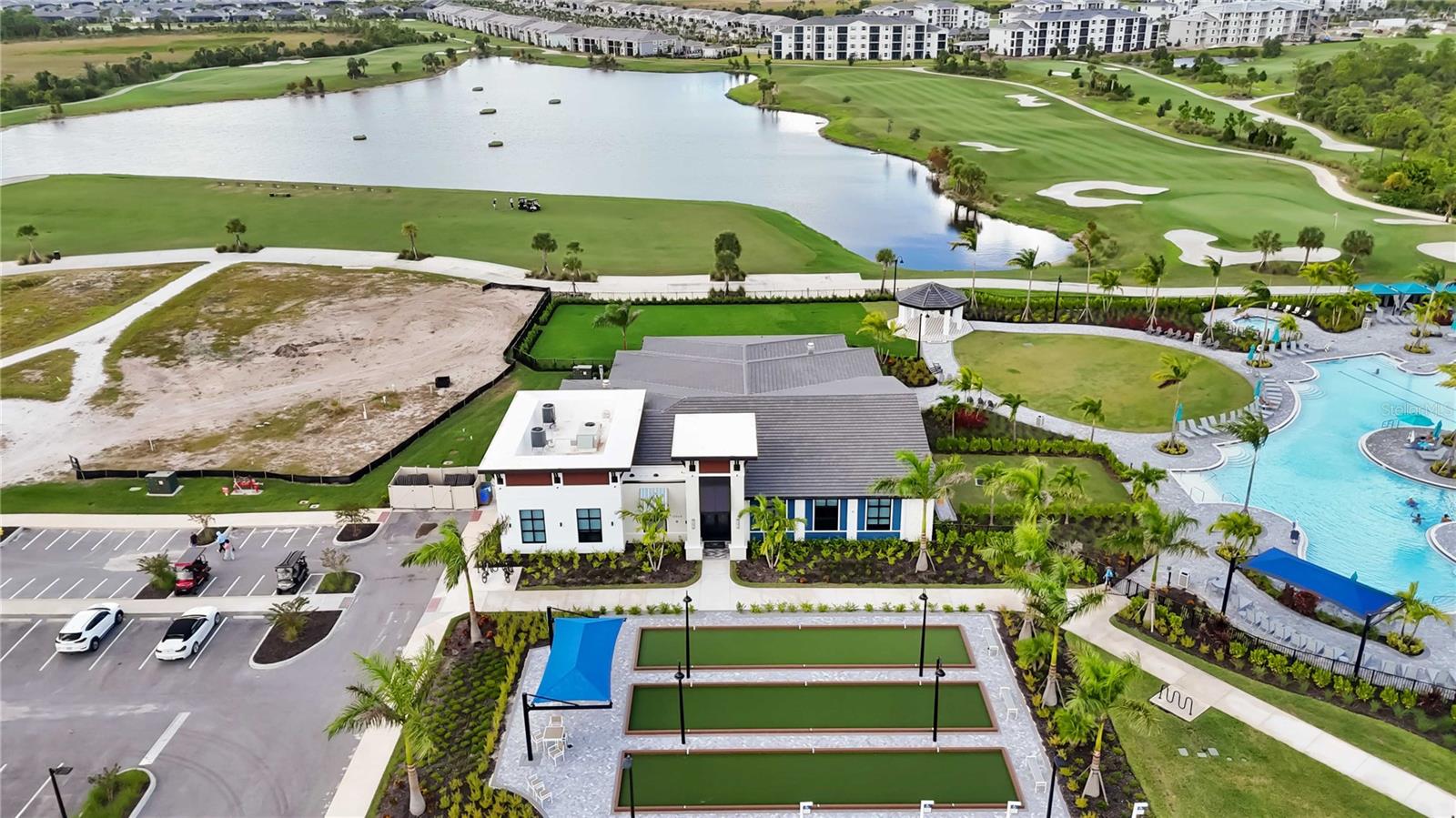 WELLEN PARK GOLF & COUNTRY CLUB - Residential