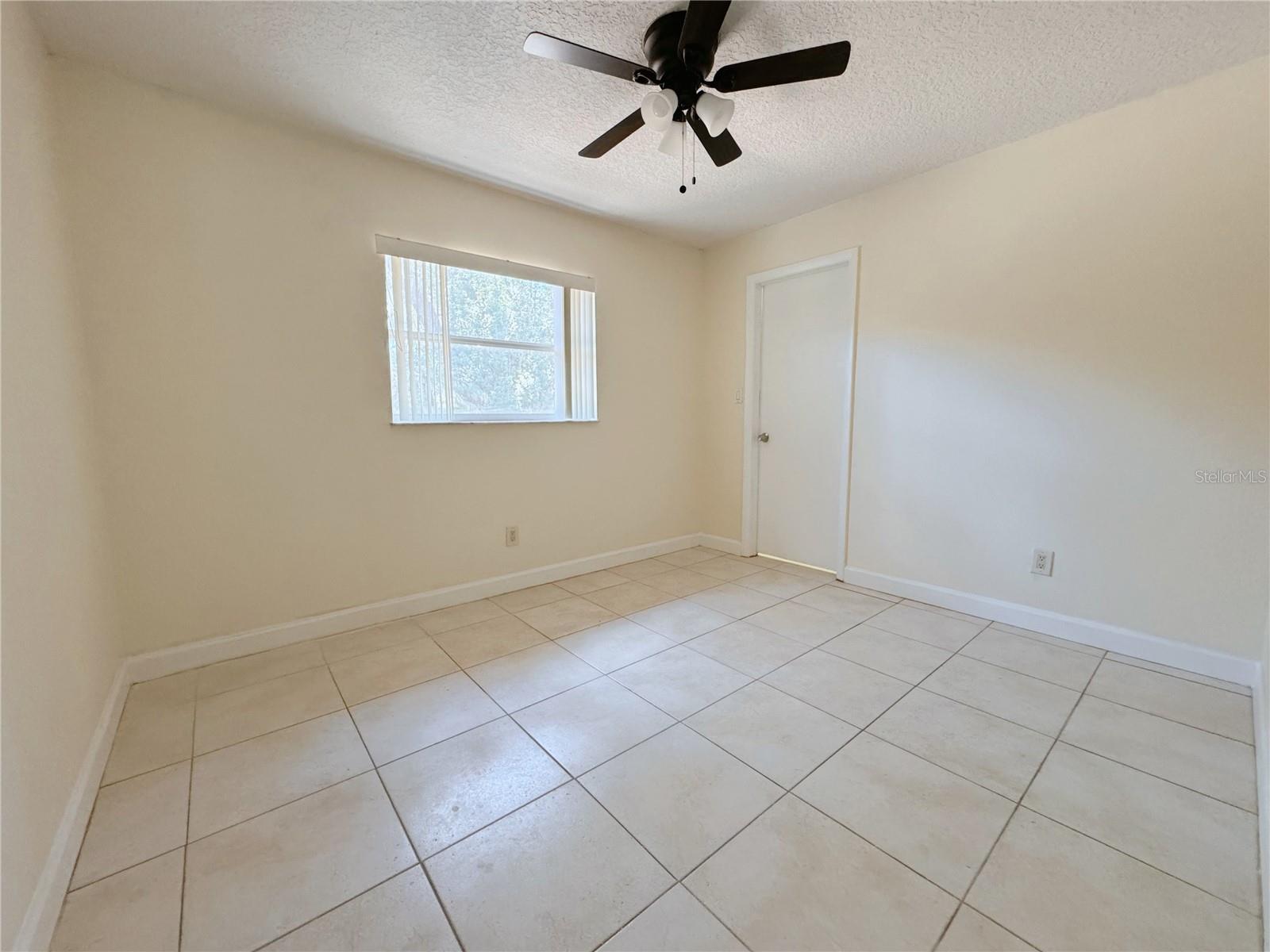 LAUREL SPGS - Residential Lease
