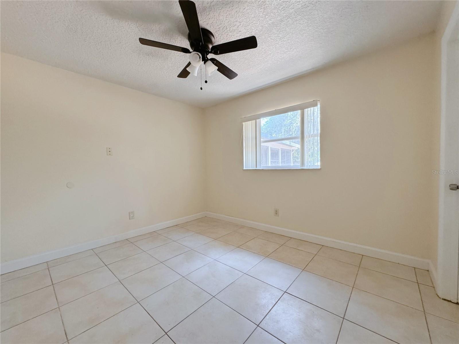 LAUREL SPGS - Residential Lease