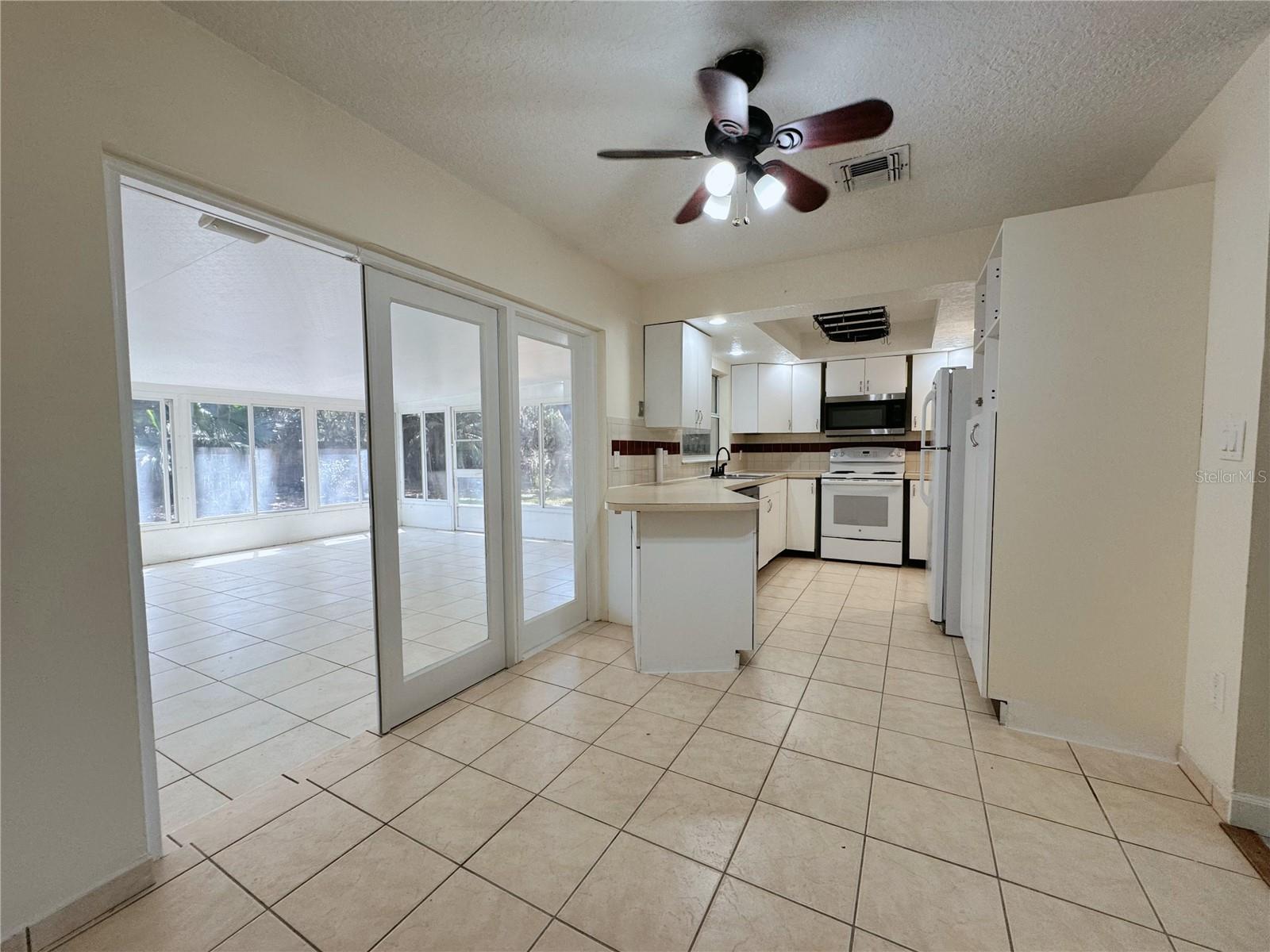 LAUREL SPGS - Residential Lease