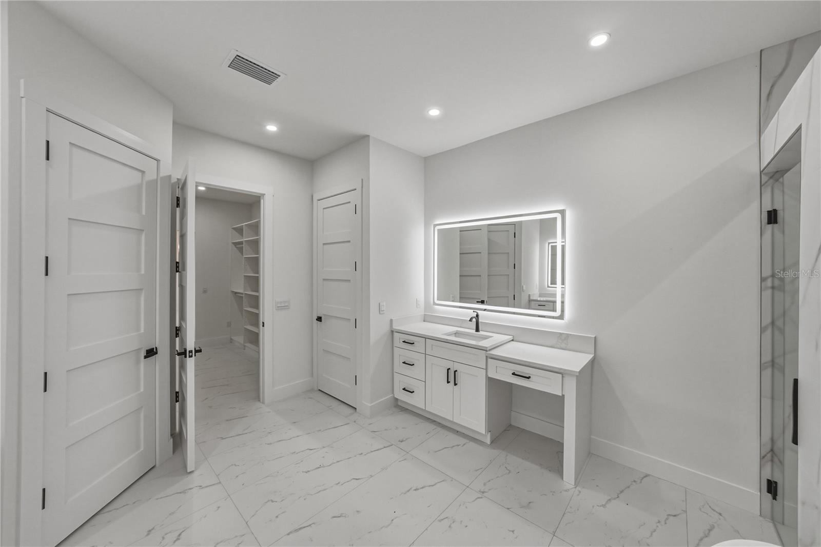 DOVER ESTATES - Residential