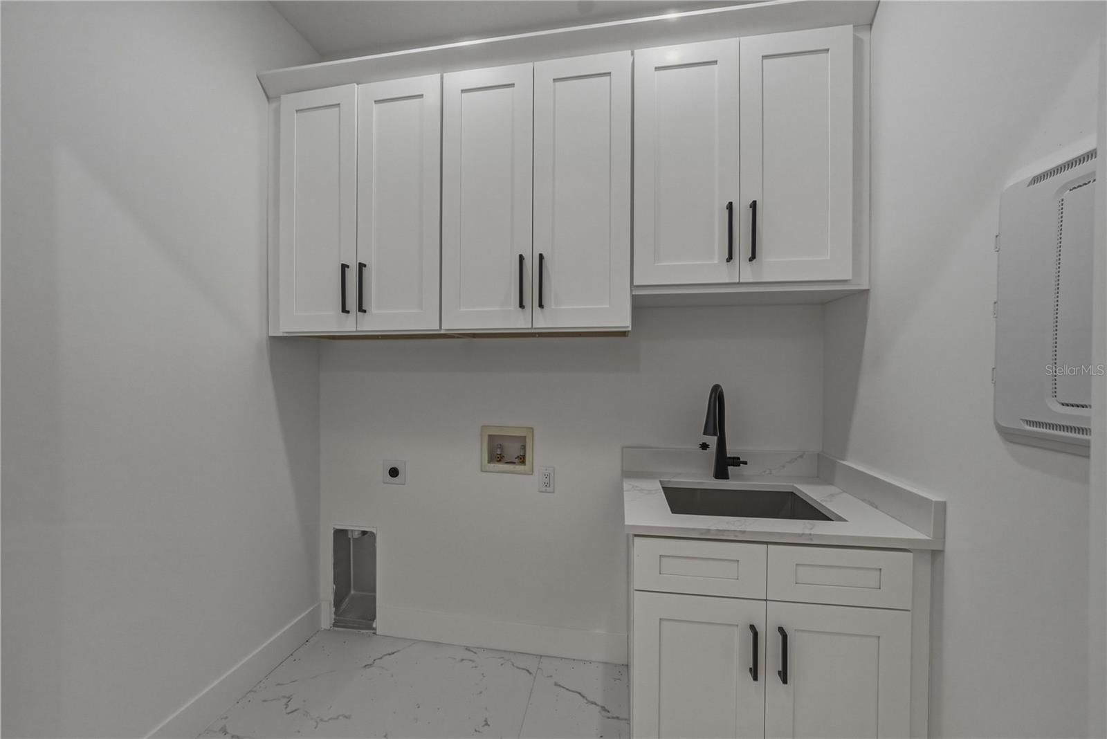DOVER ESTATES - Residential