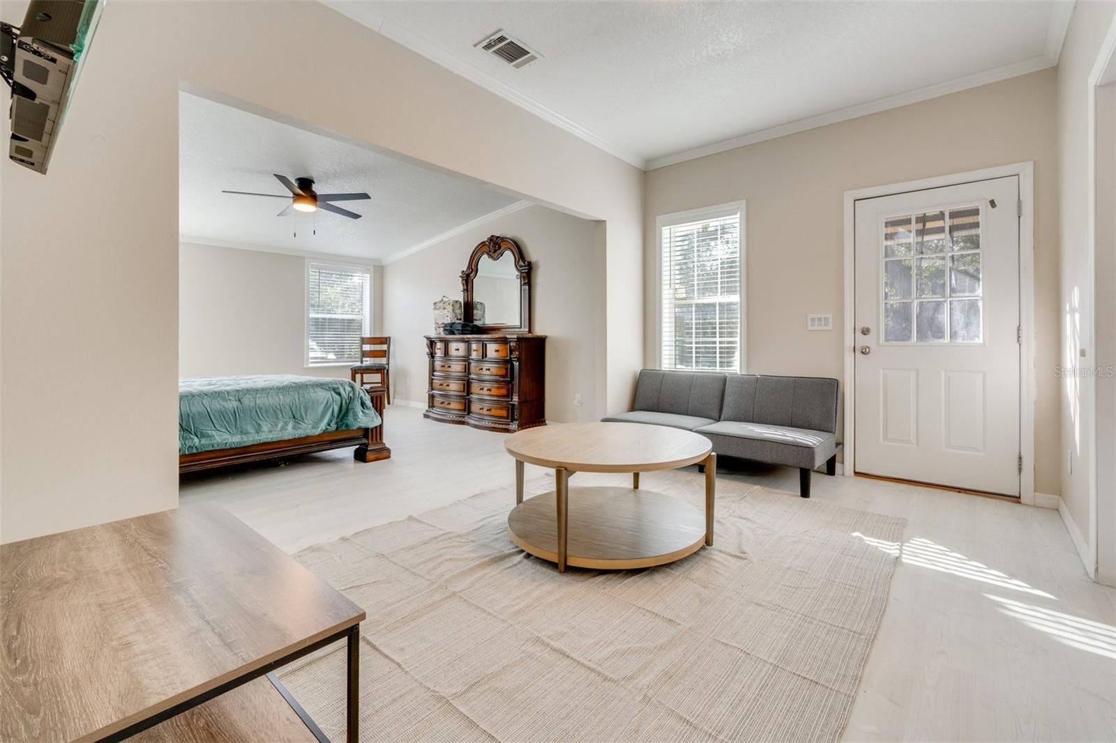 HAPPY TRAILS UNITS 1 & 2 UNREC - Residential Lease