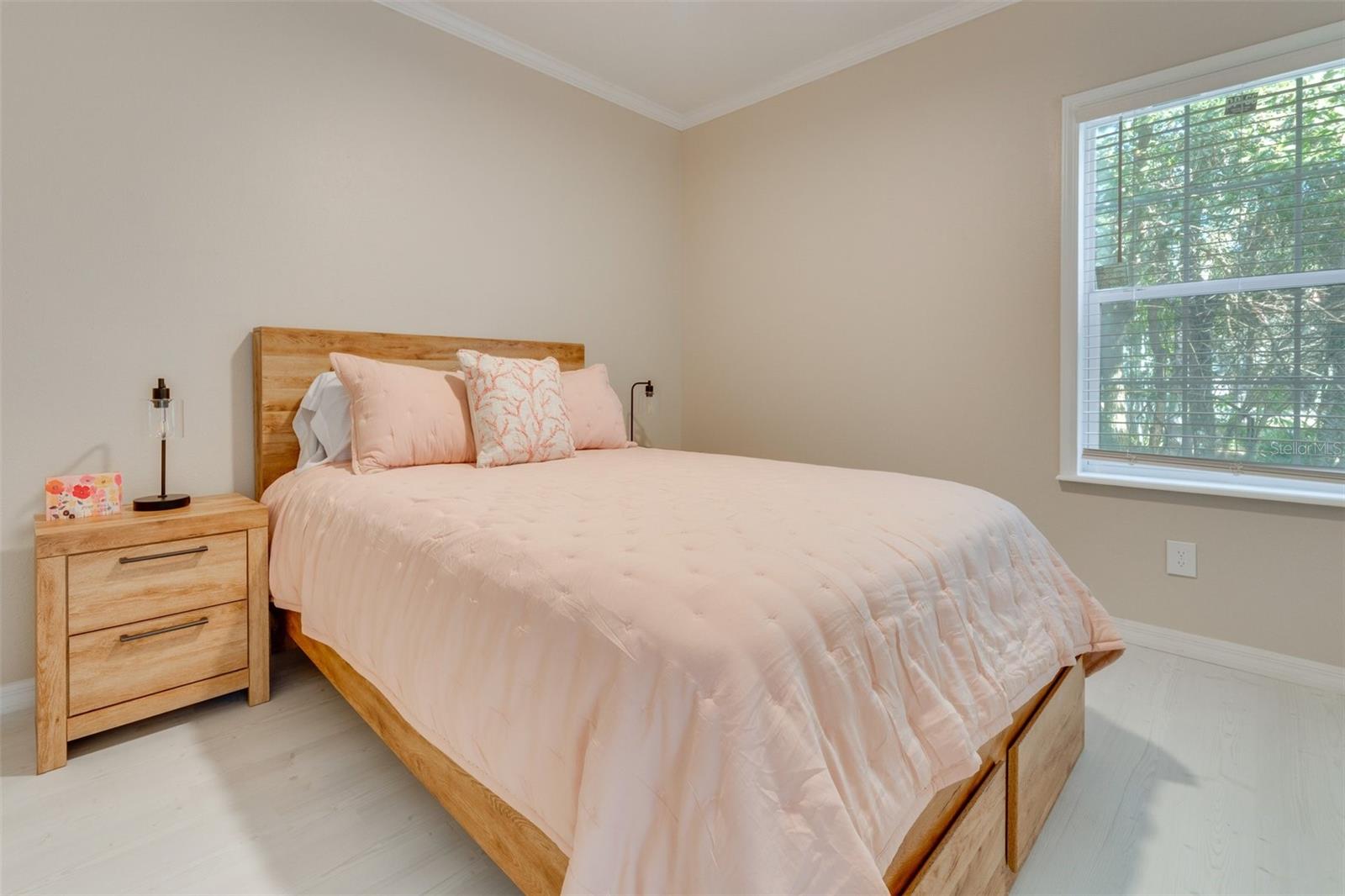 HAPPY TRAILS UNITS 1 & 2 UNREC - Residential Lease