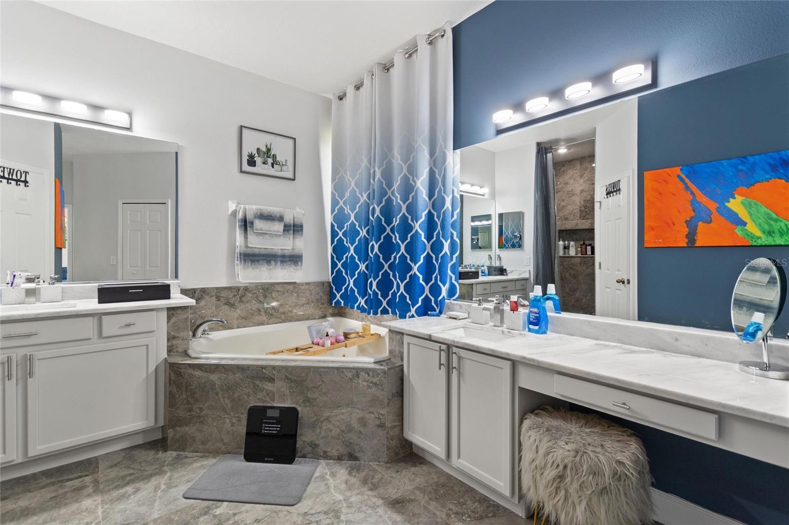 BROOKSHIRE - Residential