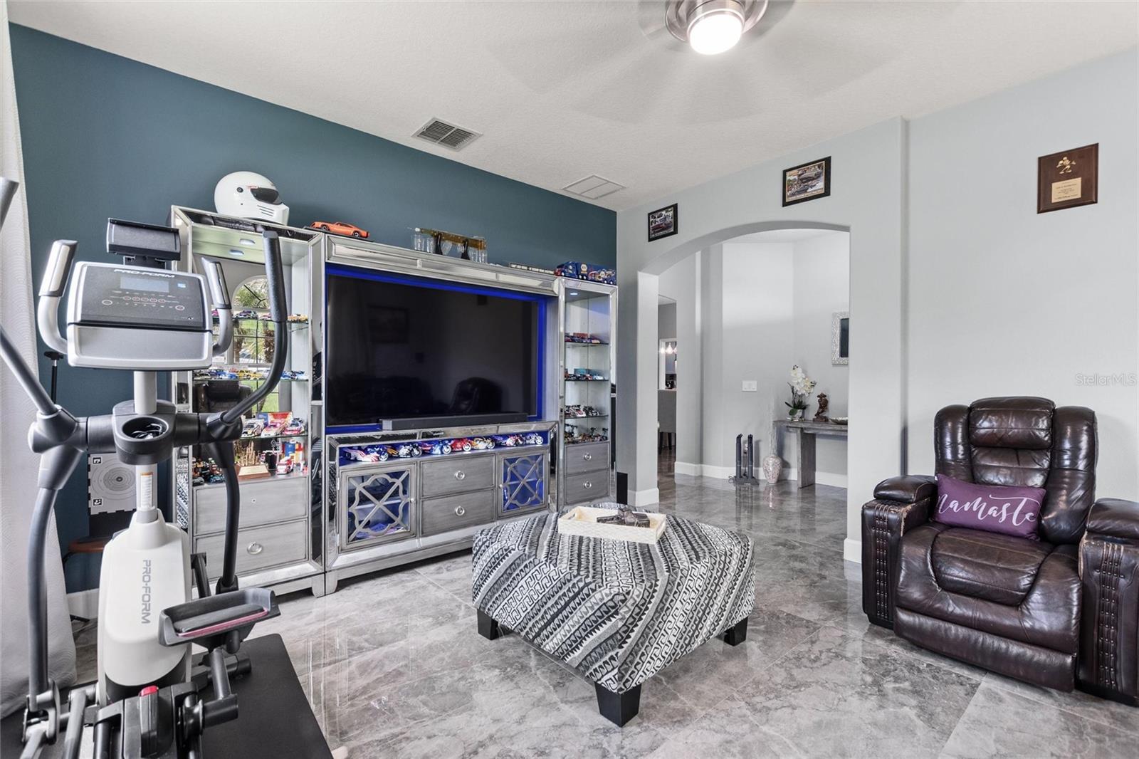 BROOKSHIRE - Residential