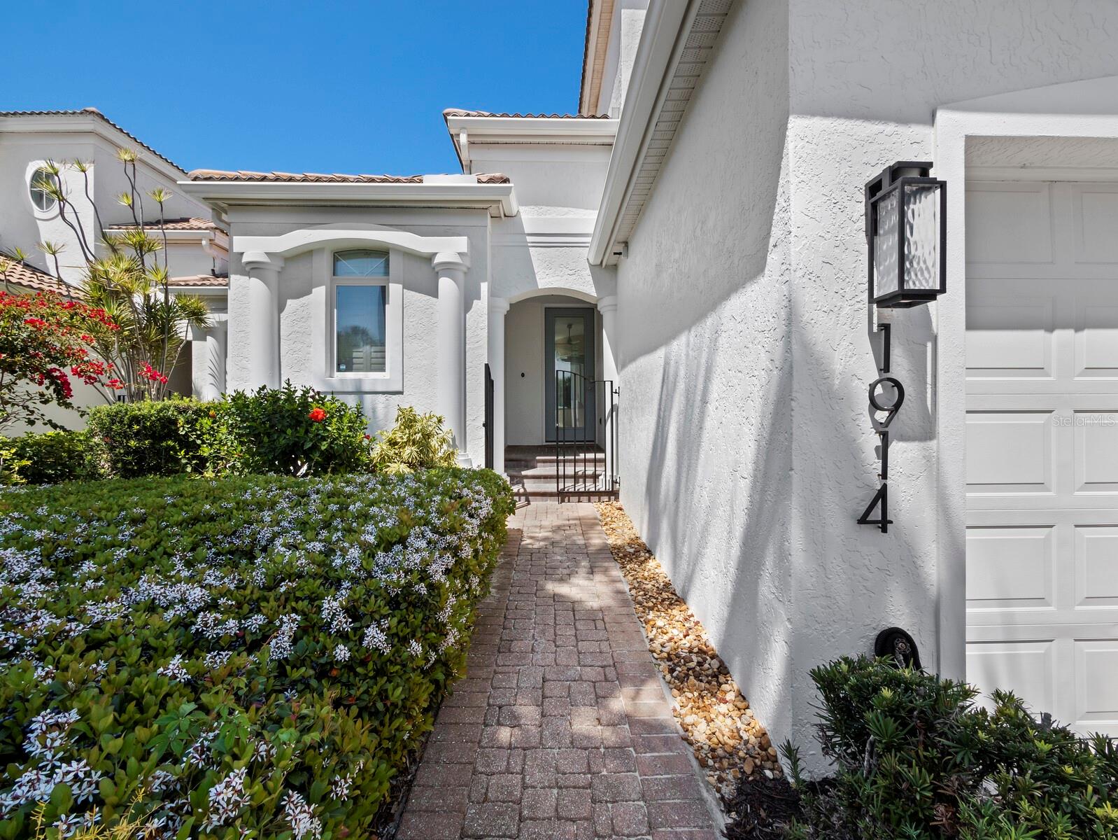 EMERALD POINTE SOUTH - Residential