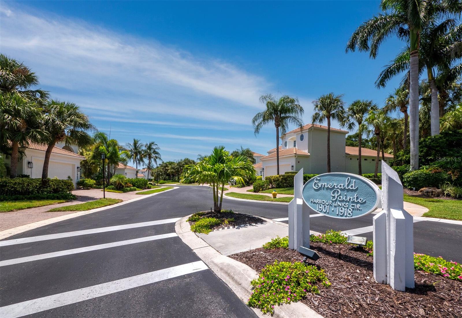 EMERALD POINTE SOUTH - Residential