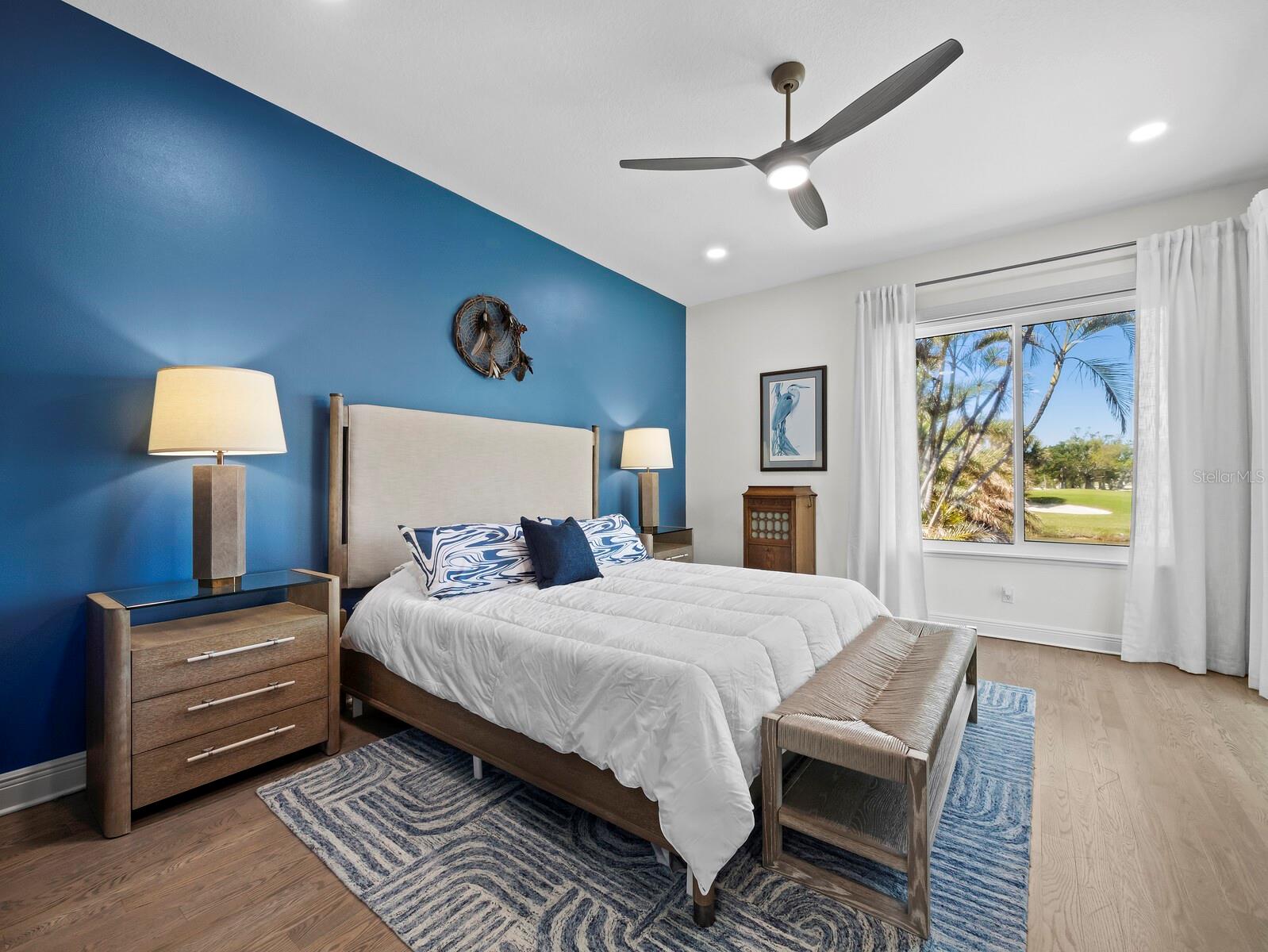 EMERALD POINTE SOUTH - Residential
