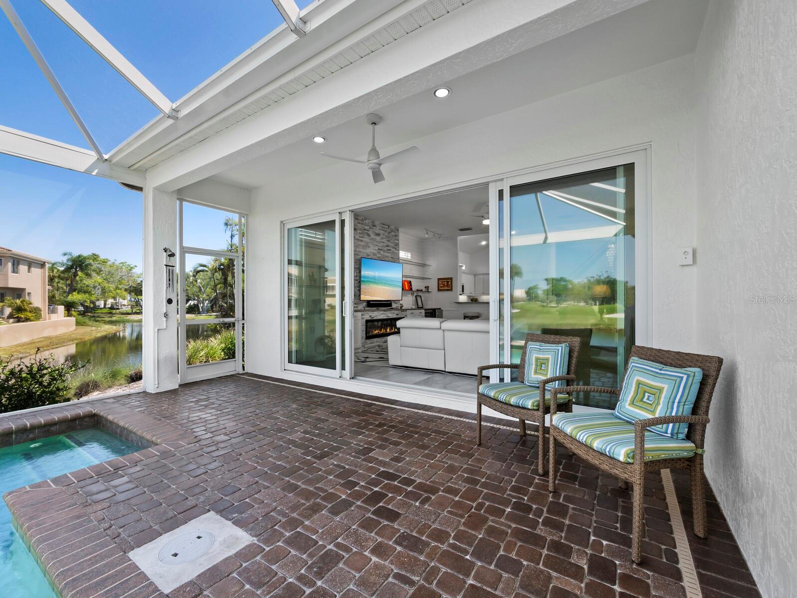 EMERALD POINTE SOUTH - Residential