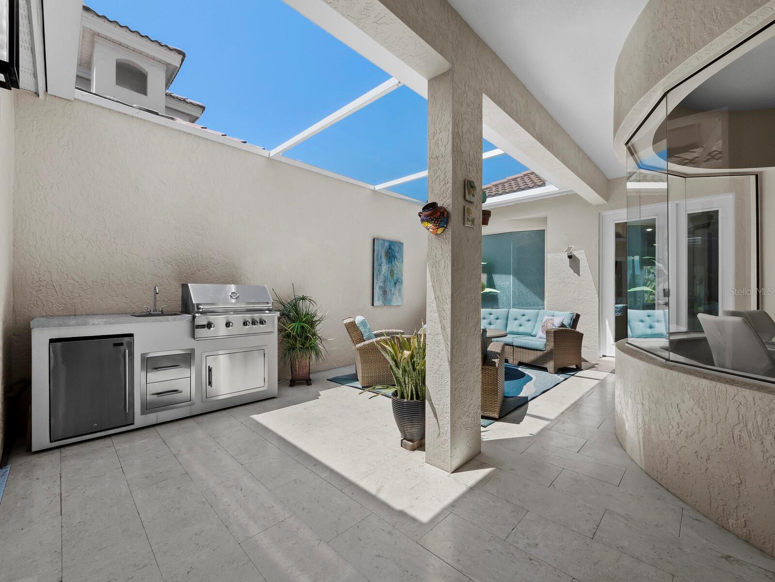 EMERALD POINTE SOUTH - Residential
