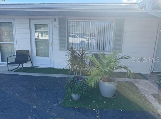 TROPICAL COURTS - Residential