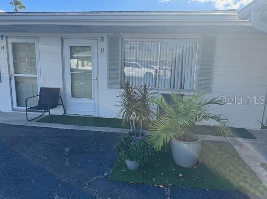 TROPICAL COURTS - Residential