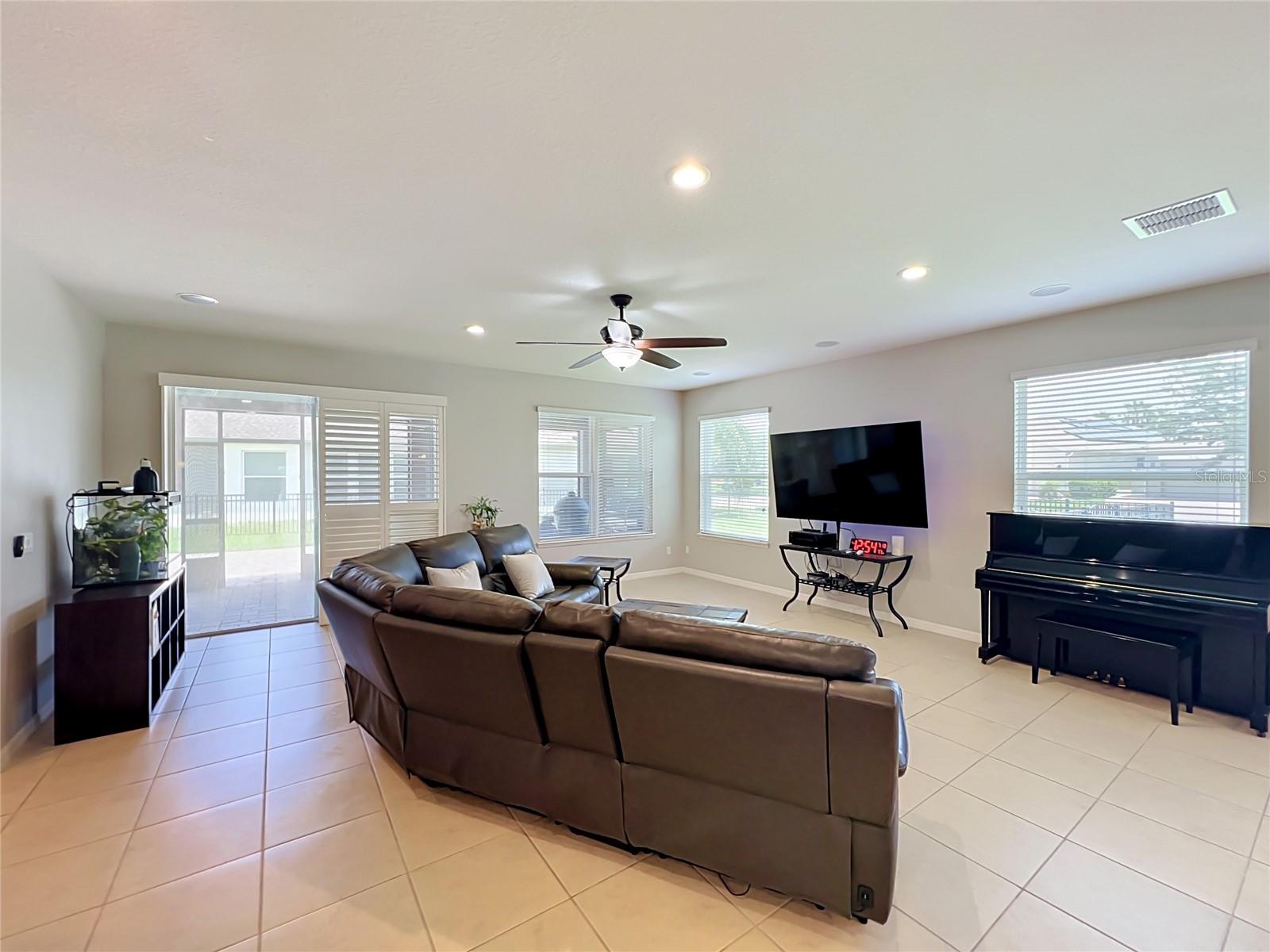 RESERVE/SAWGRASS PH 1 - Residential
