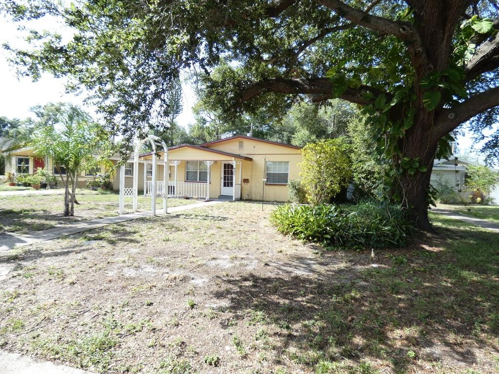 PINE RIDGE - Residential