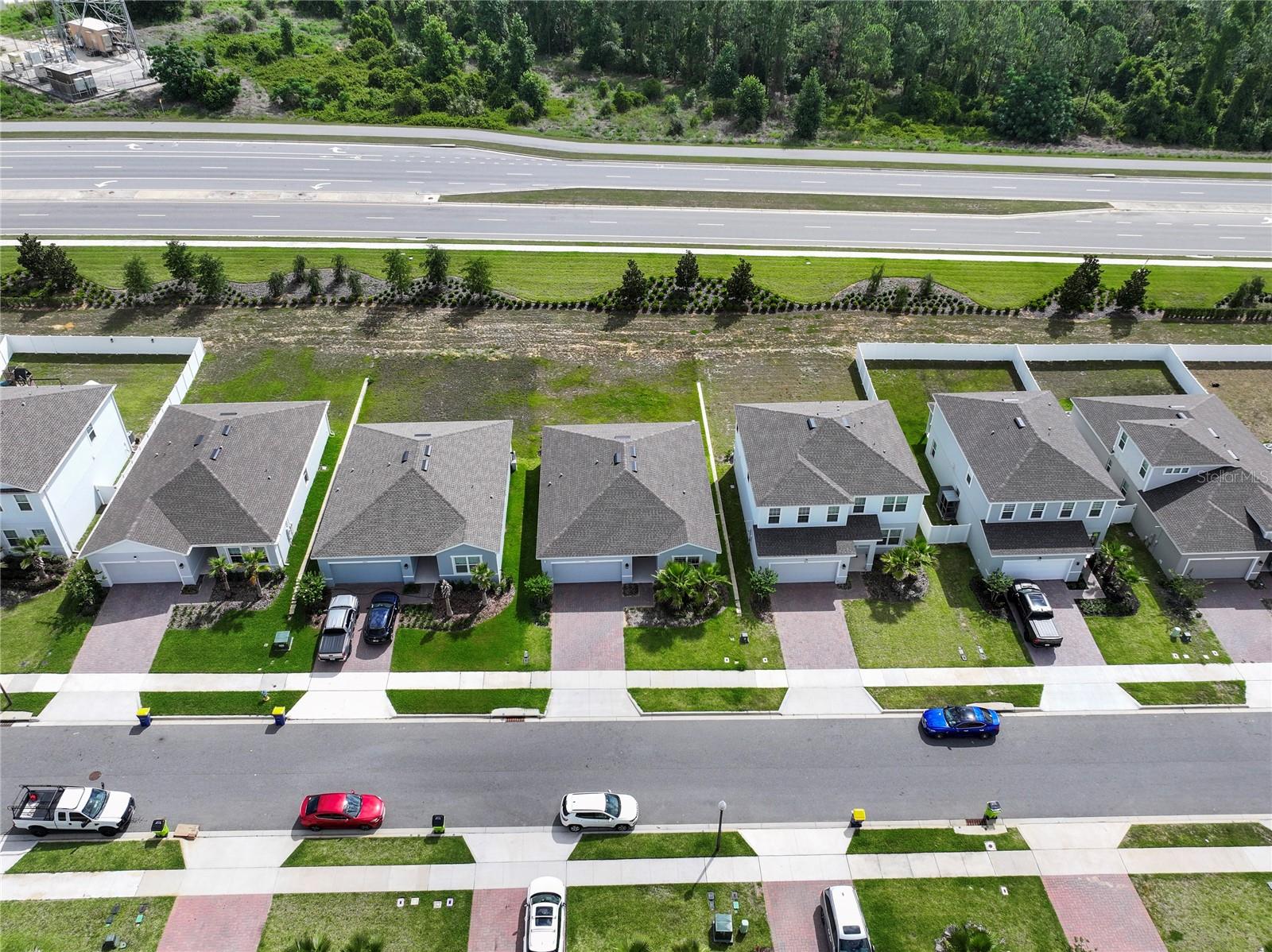 OVERLOOK/GRASSY LAKE PH - Residential Lease