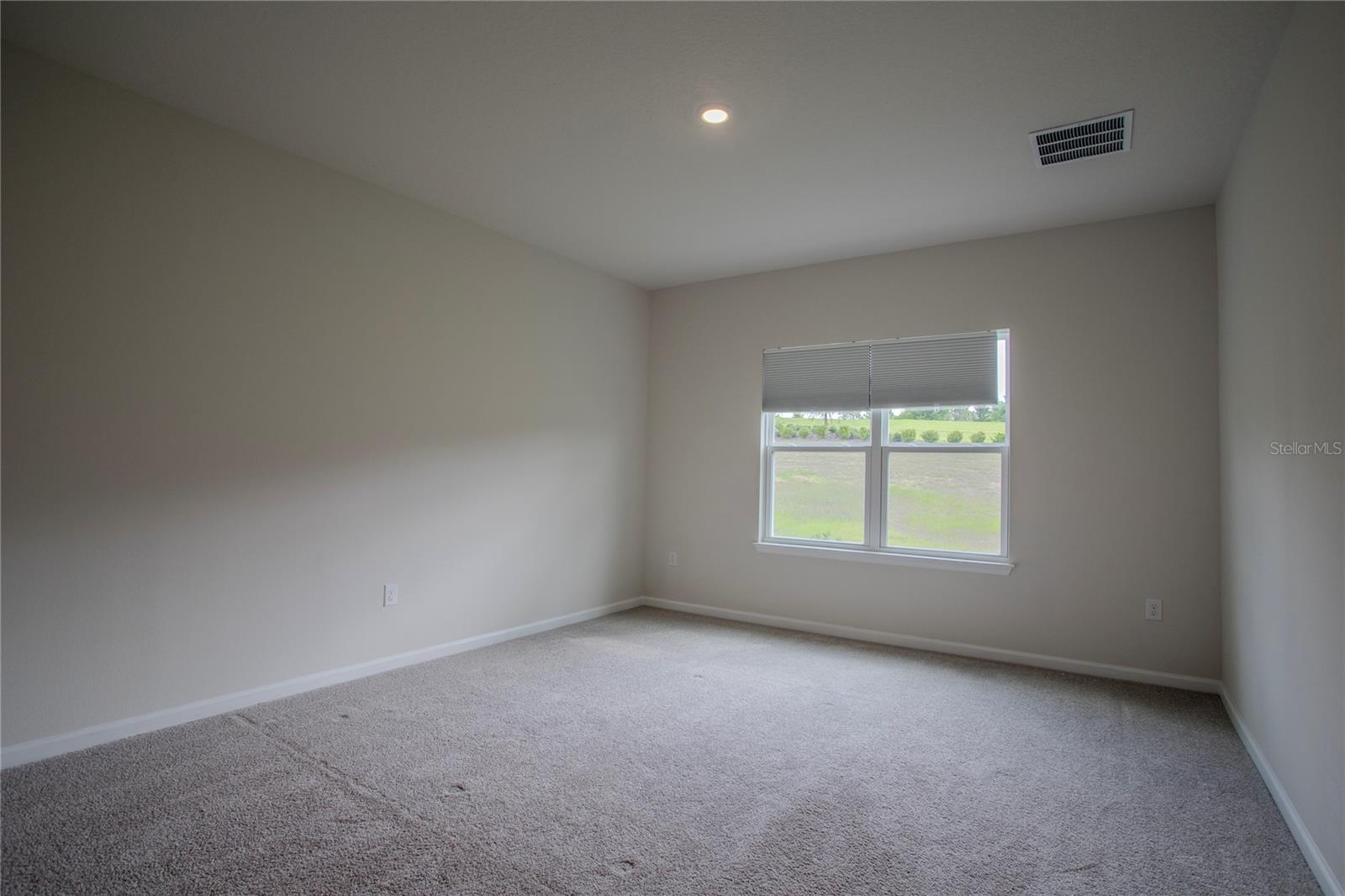 OVERLOOK/GRASSY LAKE PH - Residential Lease