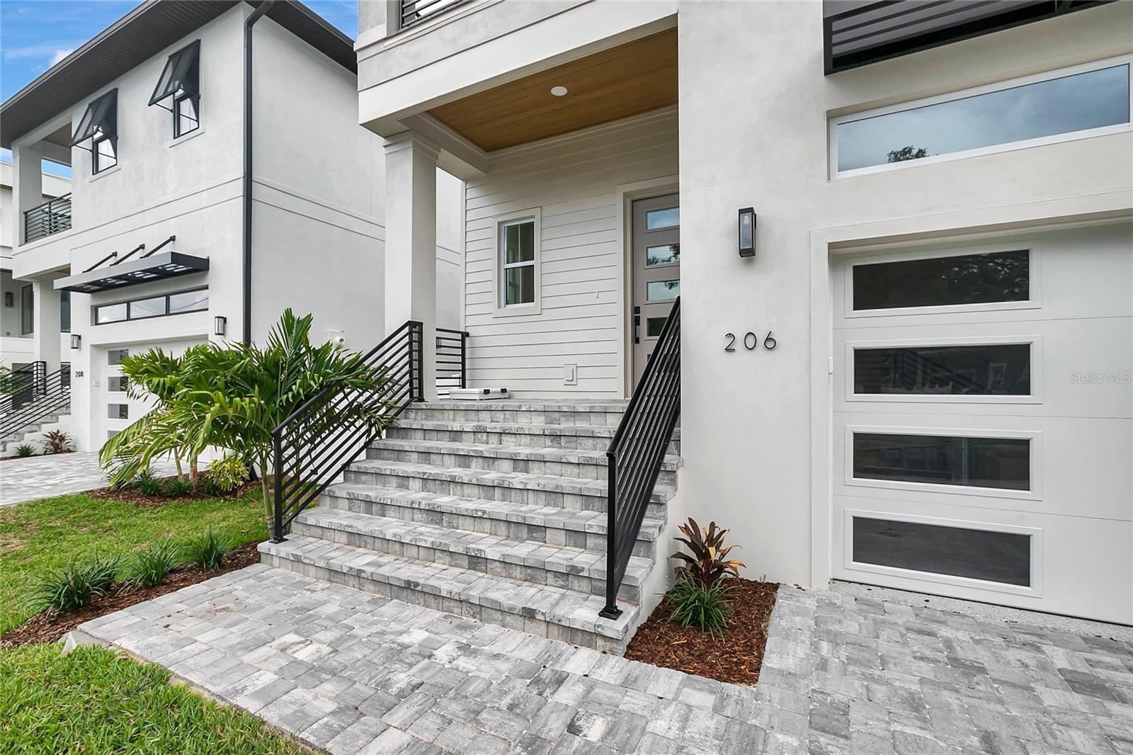 DAVIS ISLANDS PB10 PG52 TO 57 AND PB17 PG5 - Residential