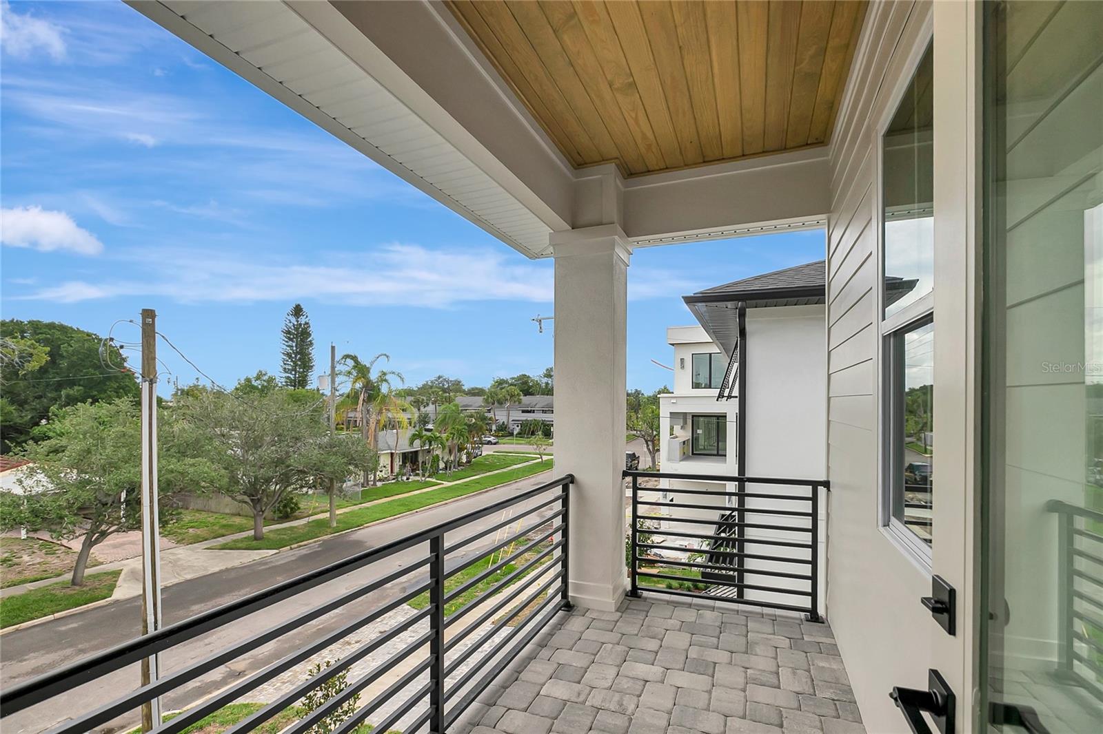 DAVIS ISLANDS PB10 PG52 TO 57 AND PB17 PG5 - Residential