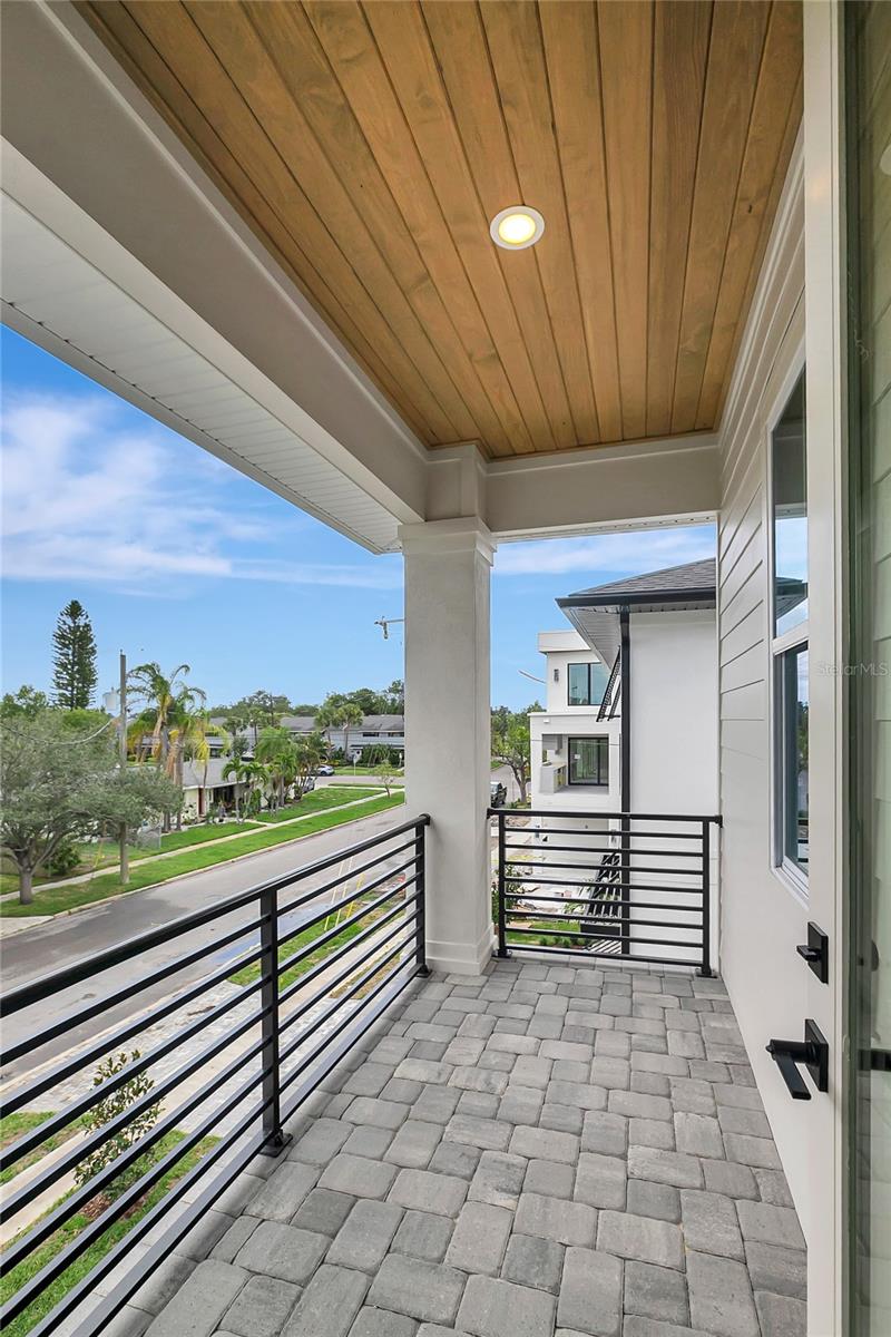 DAVIS ISLANDS PB10 PG52 TO 57 AND PB17 PG5 - Residential