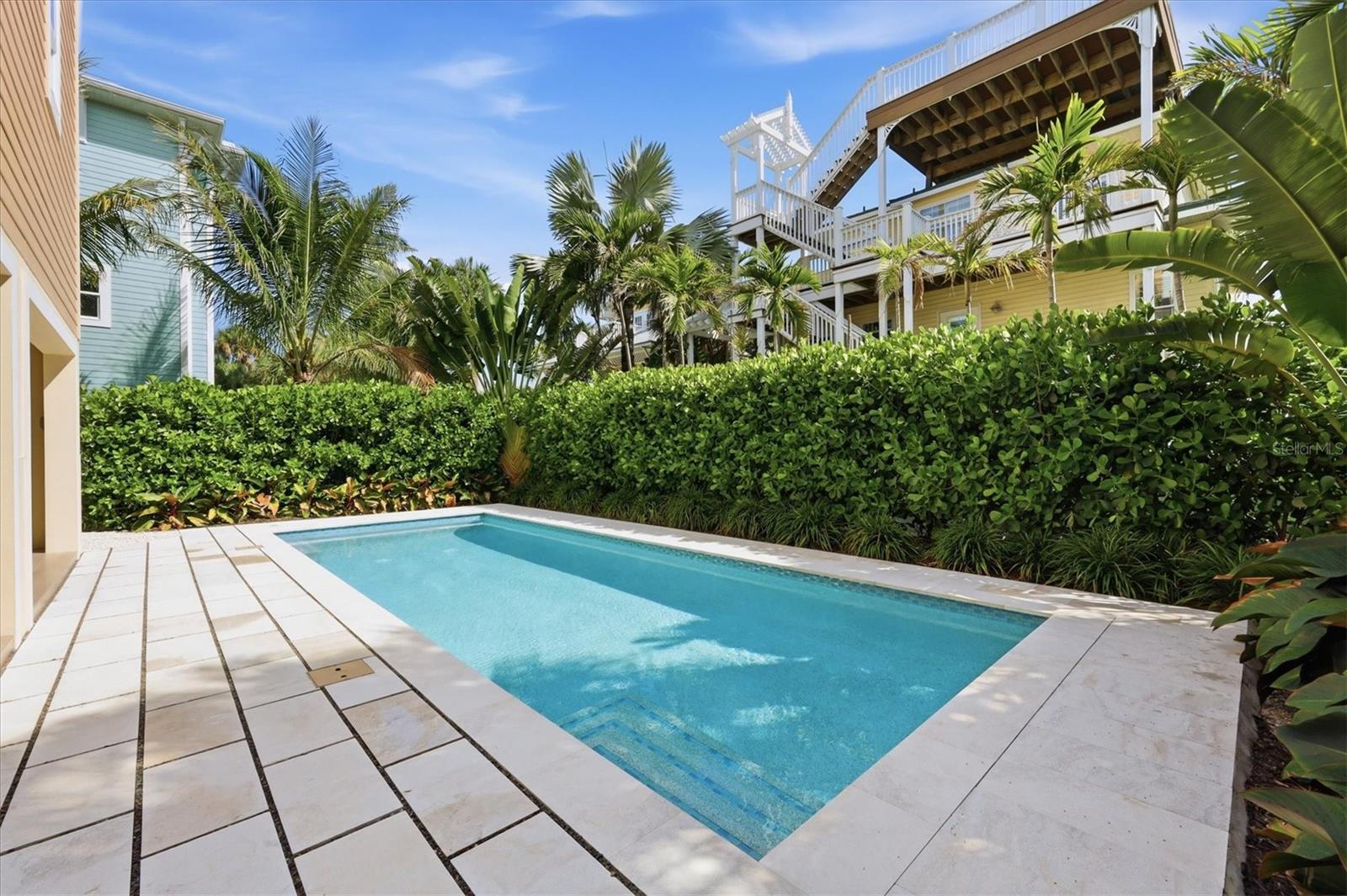 EDGEMERE - Residential Lease