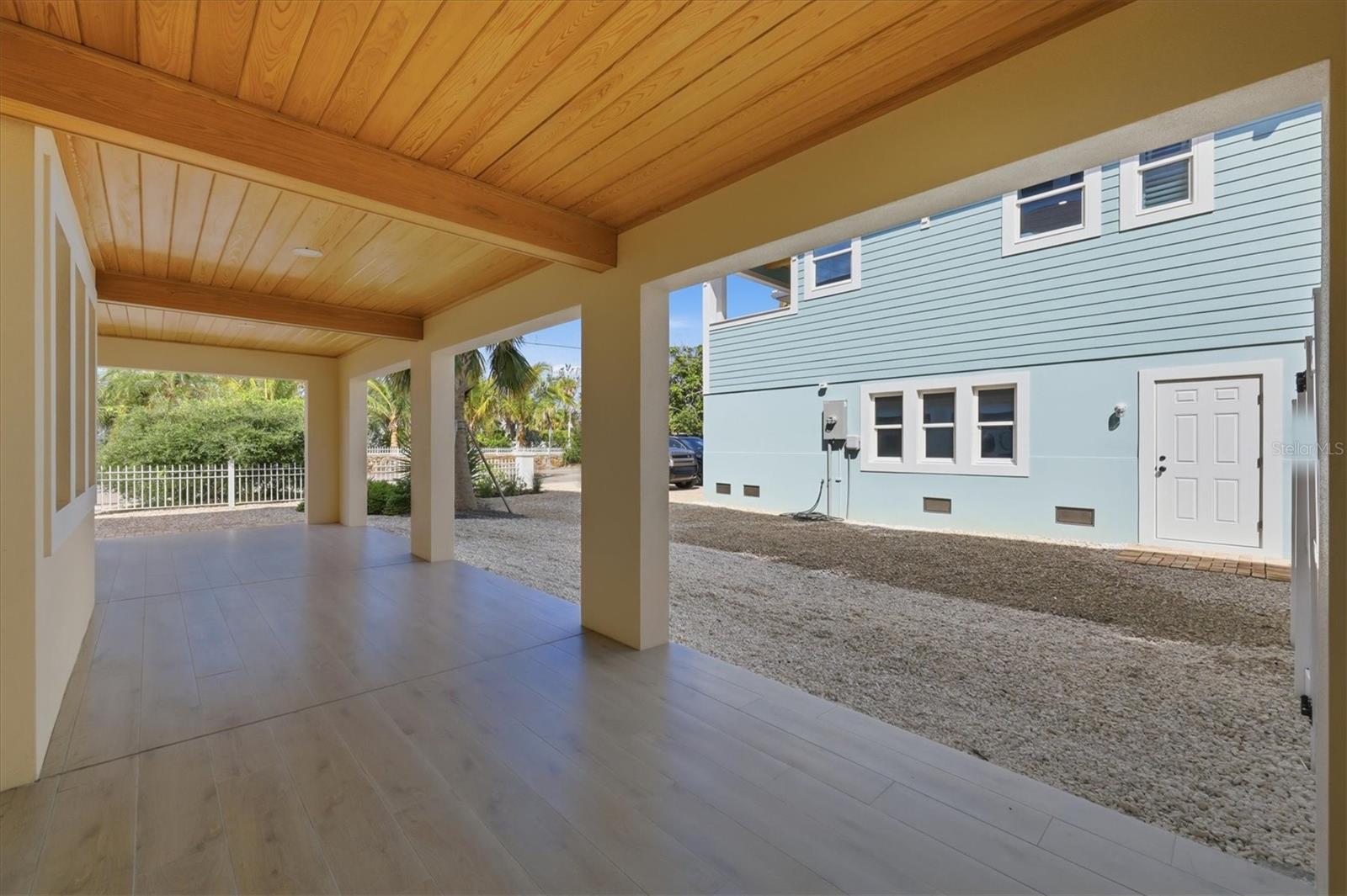 EDGEMERE - Residential Lease