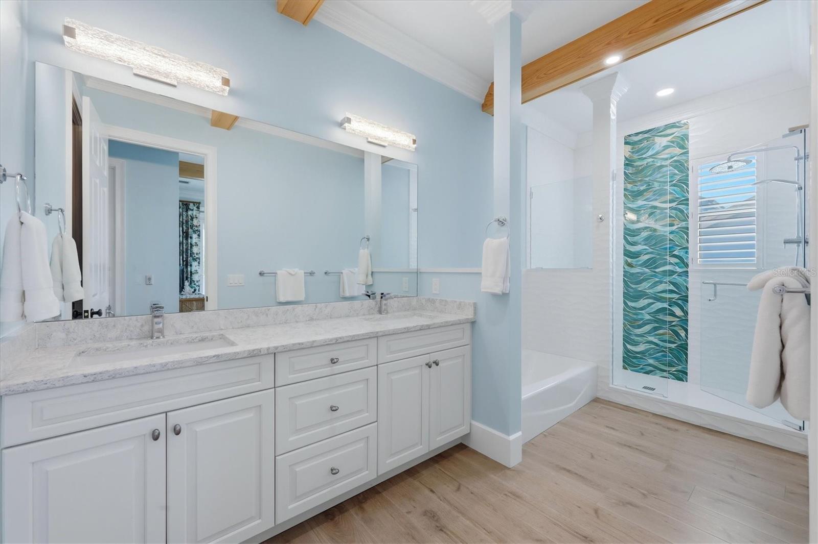 EDGEMERE - Residential Lease