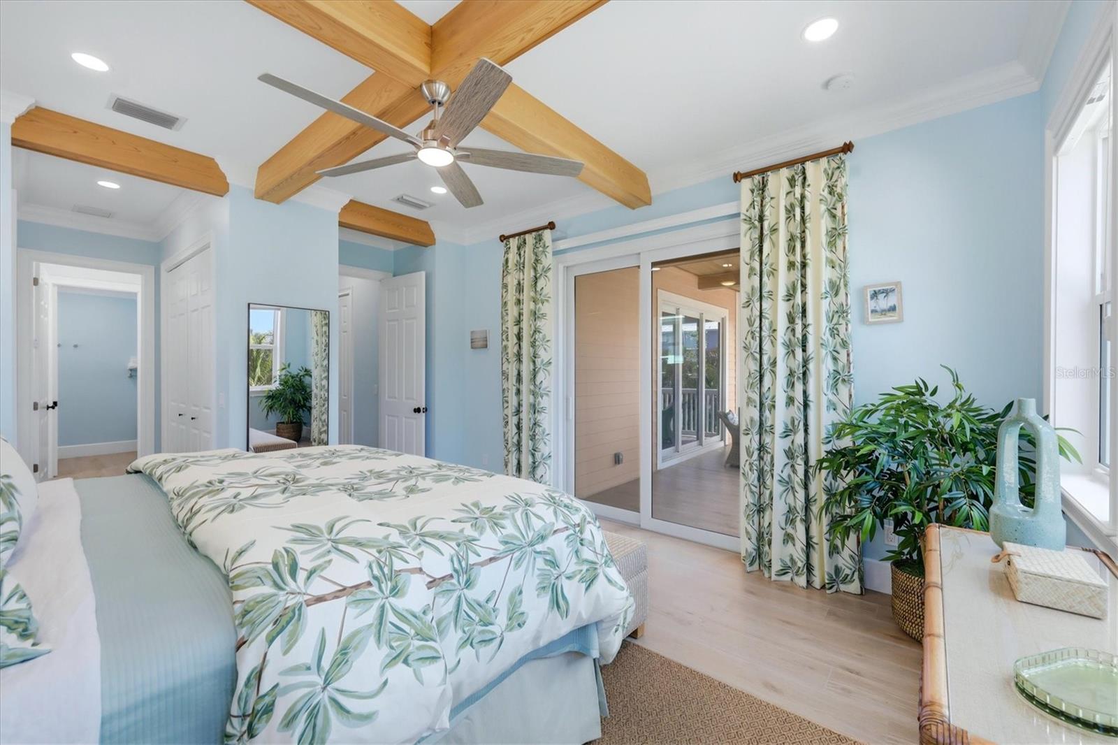 EDGEMERE - Residential Lease