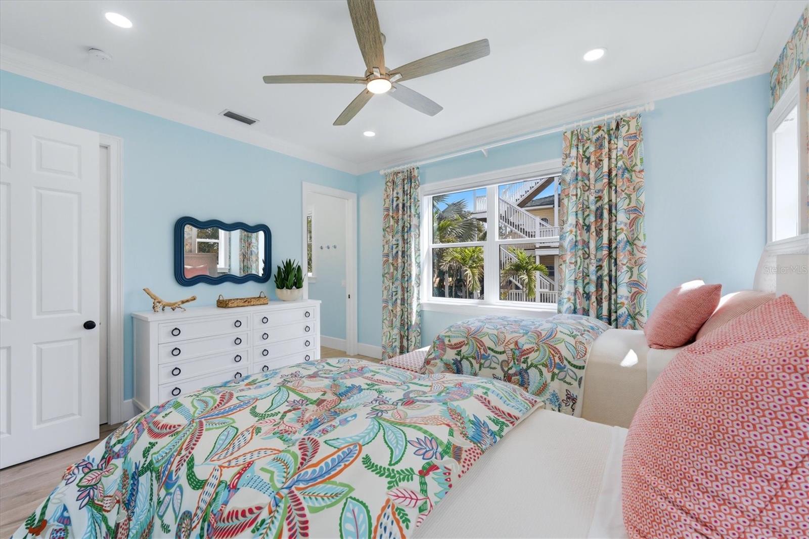 EDGEMERE - Residential Lease