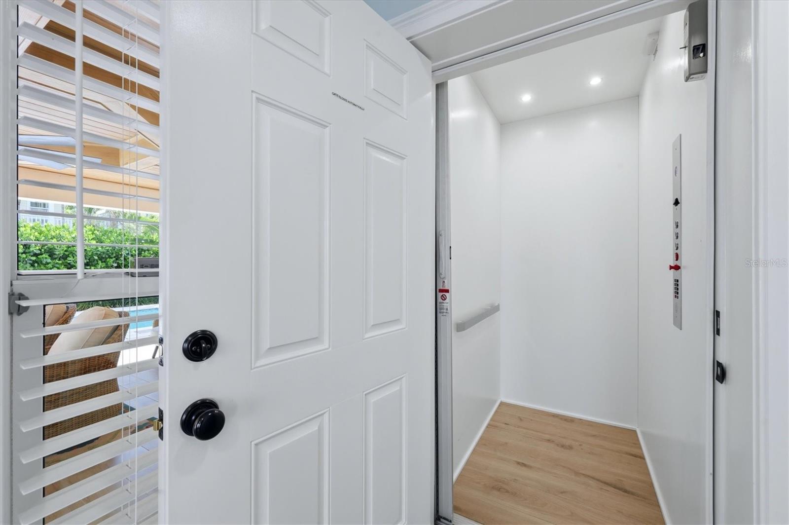 EDGEMERE - Residential Lease