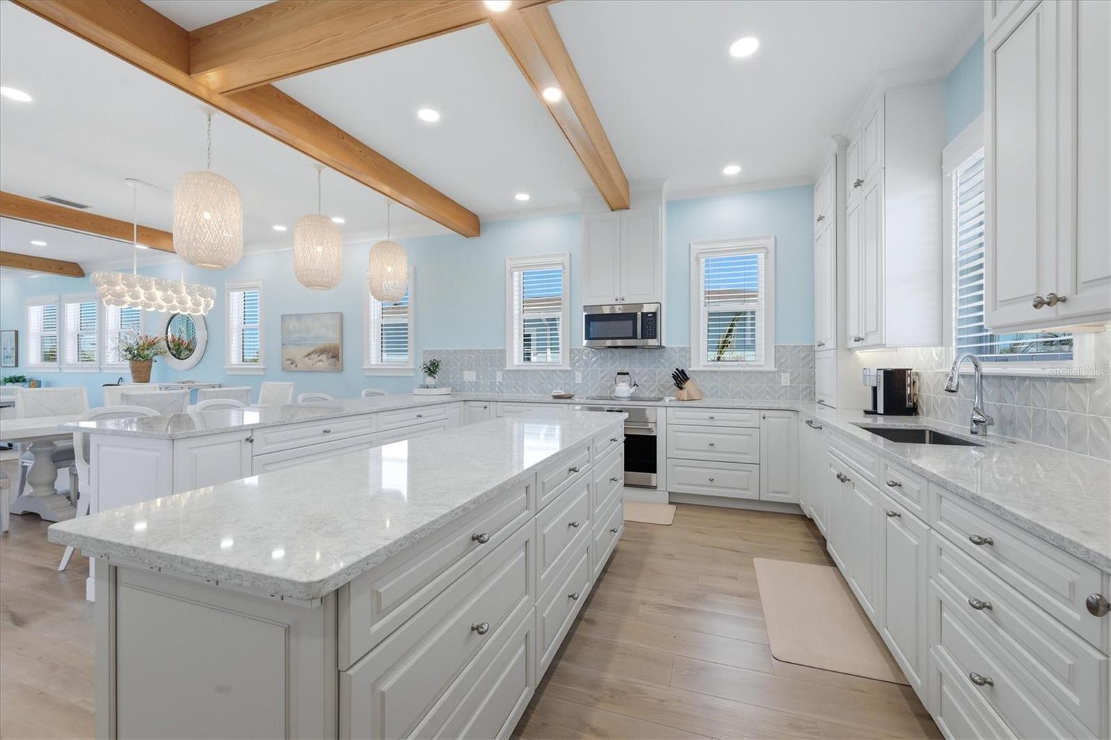 EDGEMERE - Residential Lease