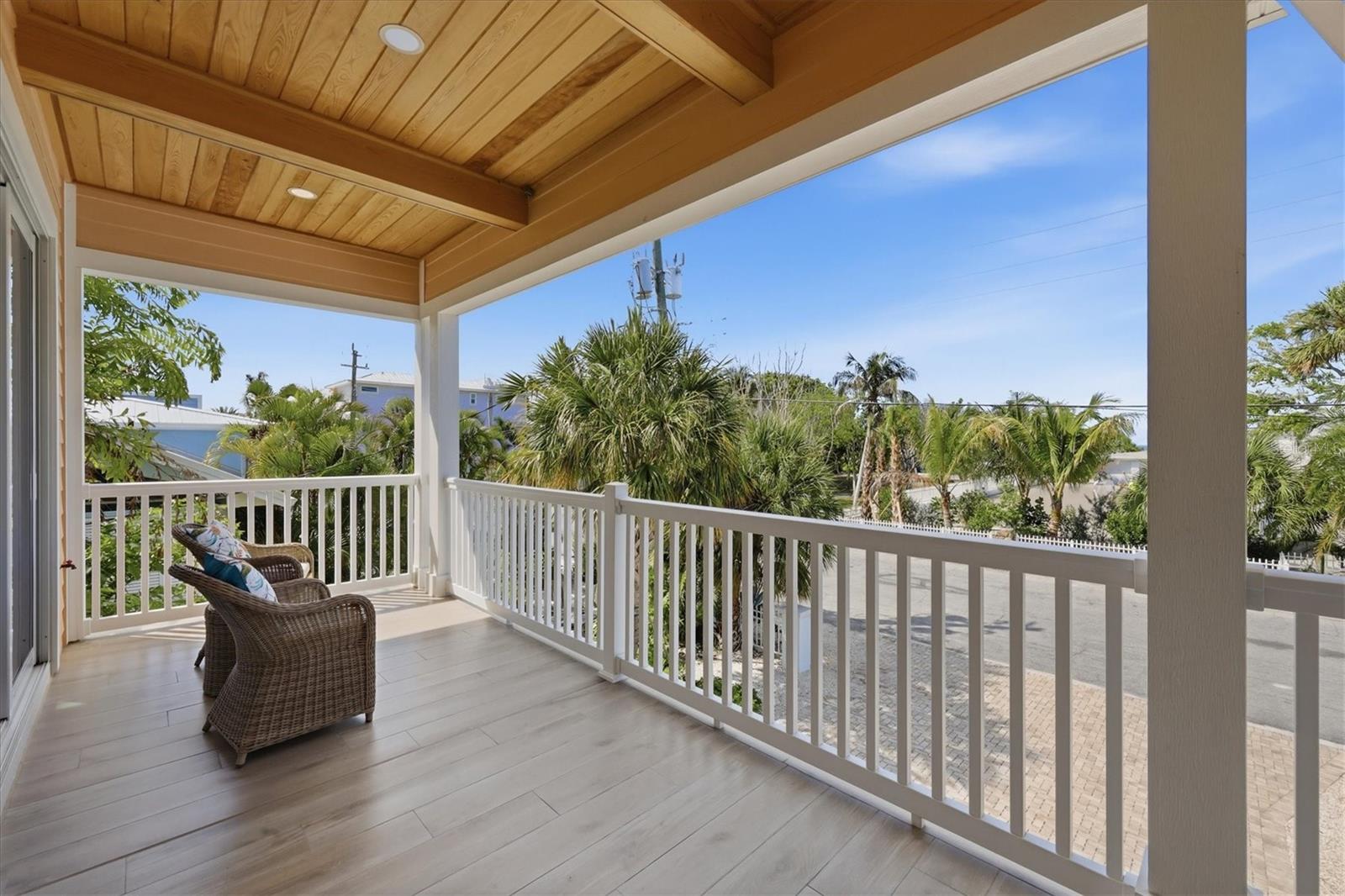 EDGEMERE - Residential Lease