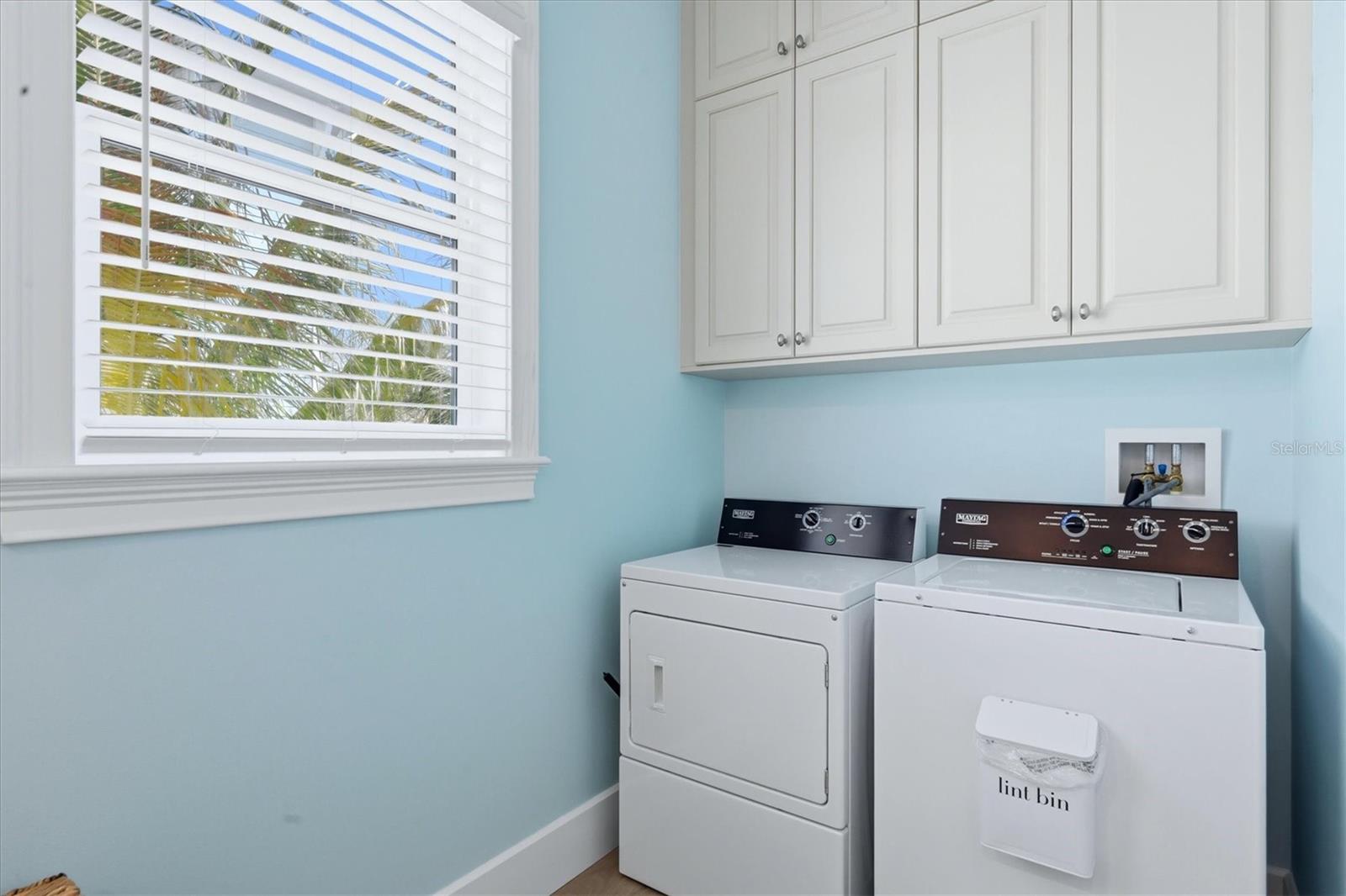 EDGEMERE - Residential Lease