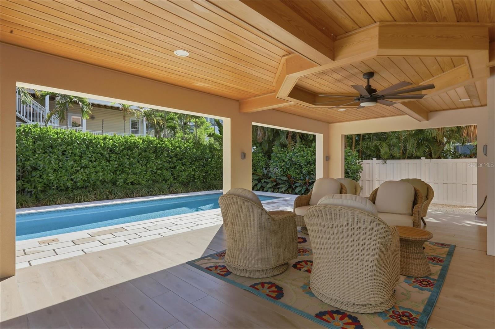 EDGEMERE - Residential Lease