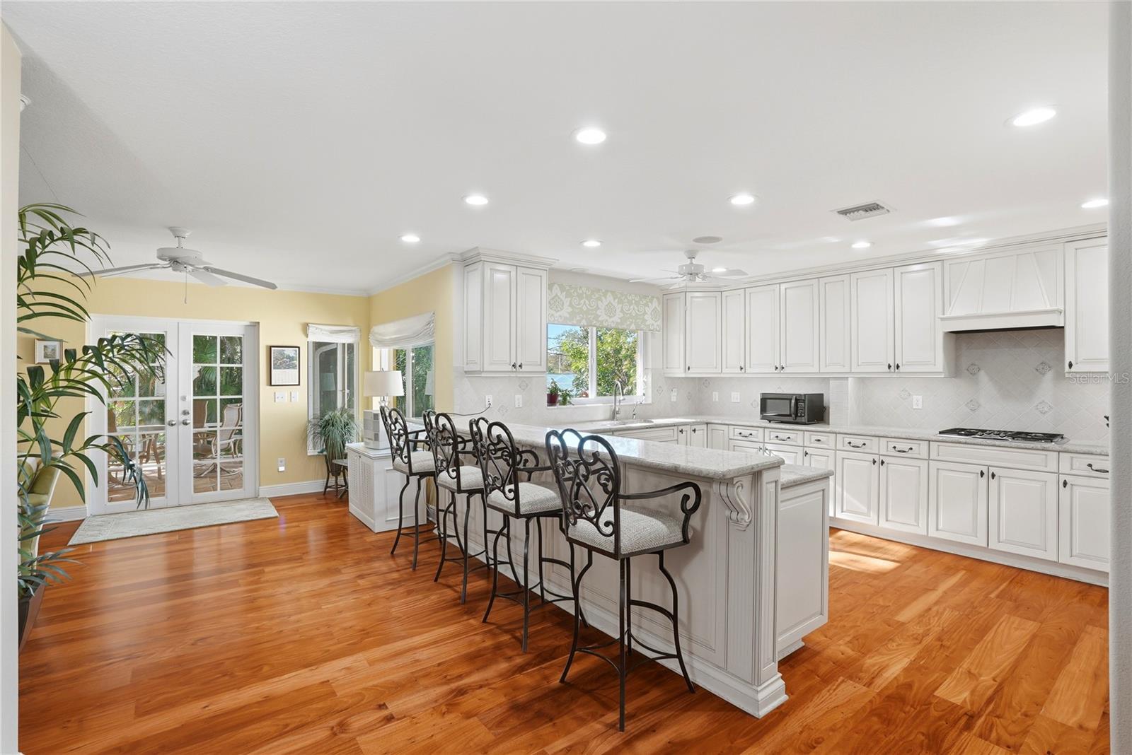 HARBOR HILLS - Residential