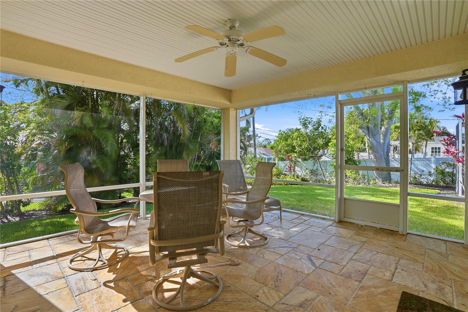 HARBOR HILLS - Residential