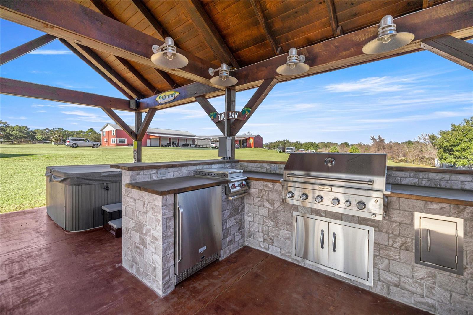 LAKESIDE AT LAKE BRYANT - Residential
