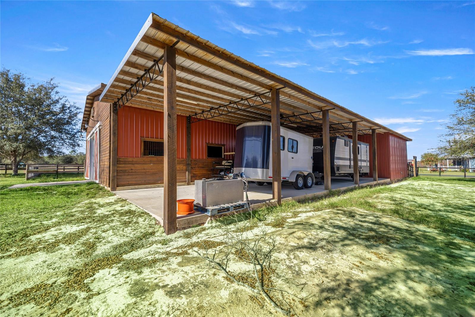LAKESIDE AT LAKE BRYANT - Residential