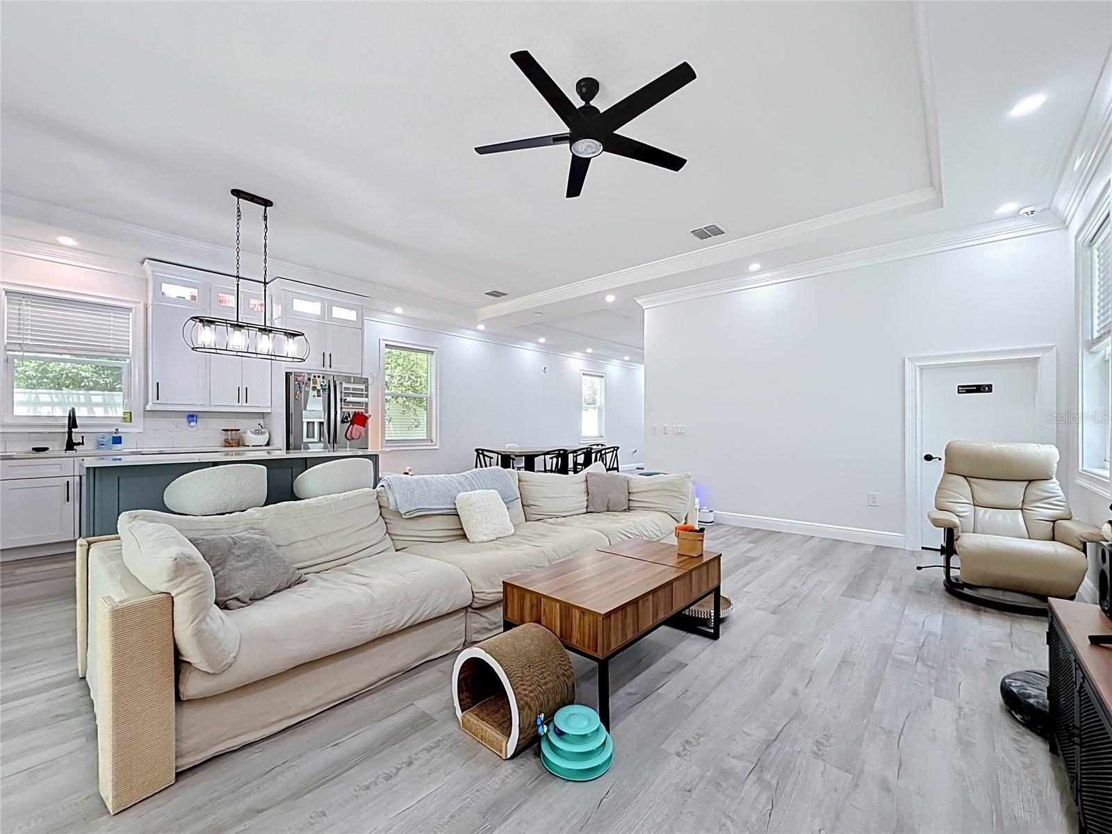 LINCOLN HEIGHTS - Residential