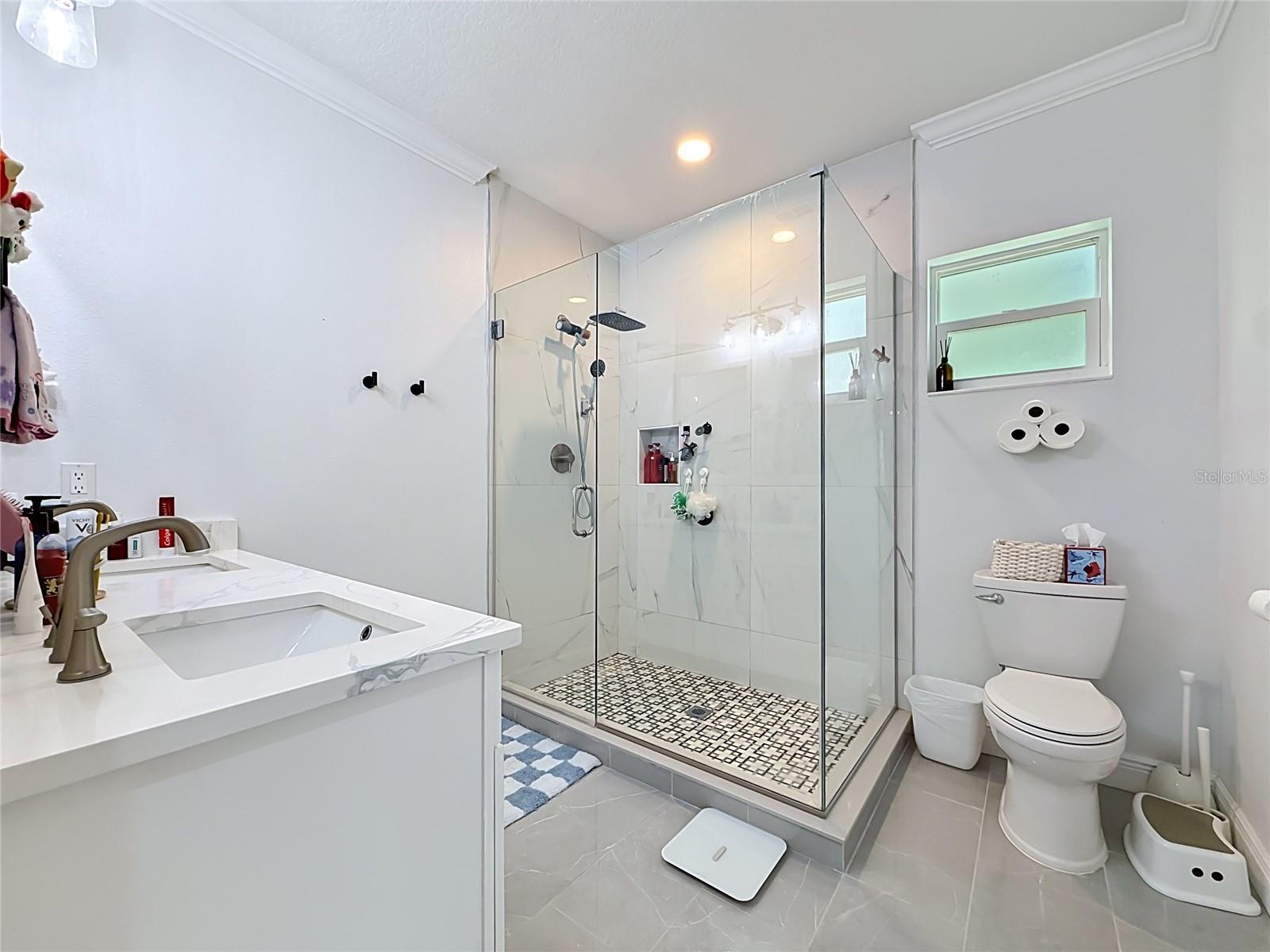 LINCOLN HEIGHTS - Residential