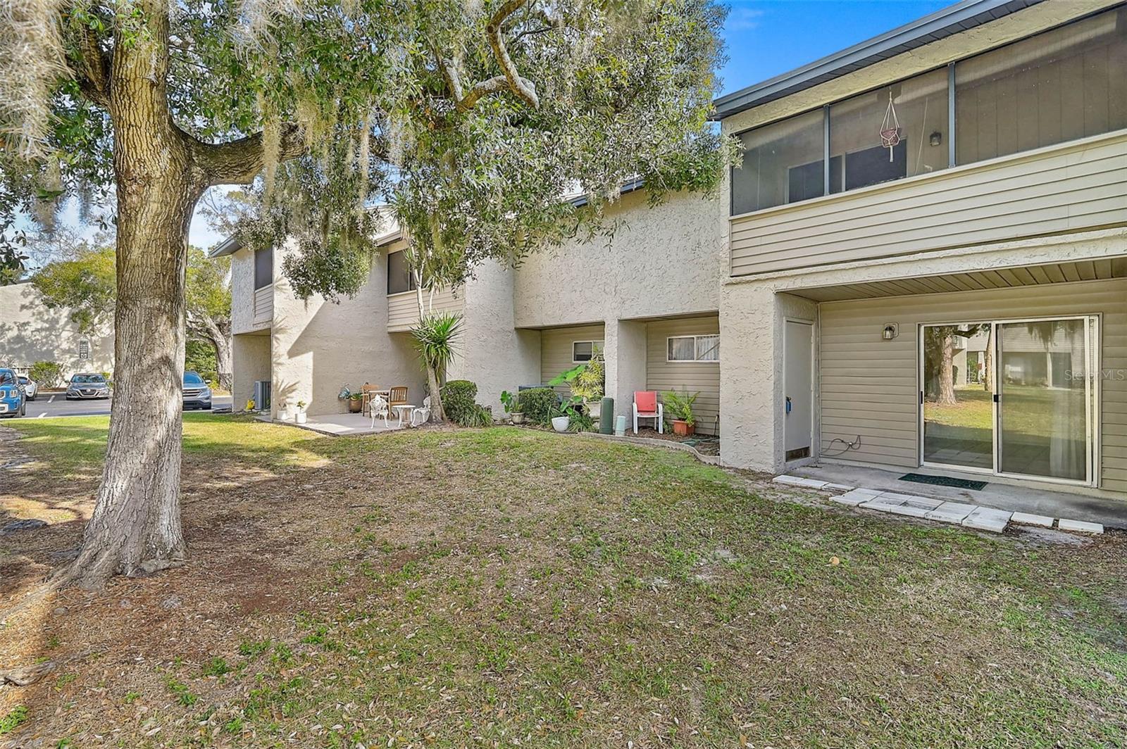 HIDDEN HOLLOW CONDO - Residential