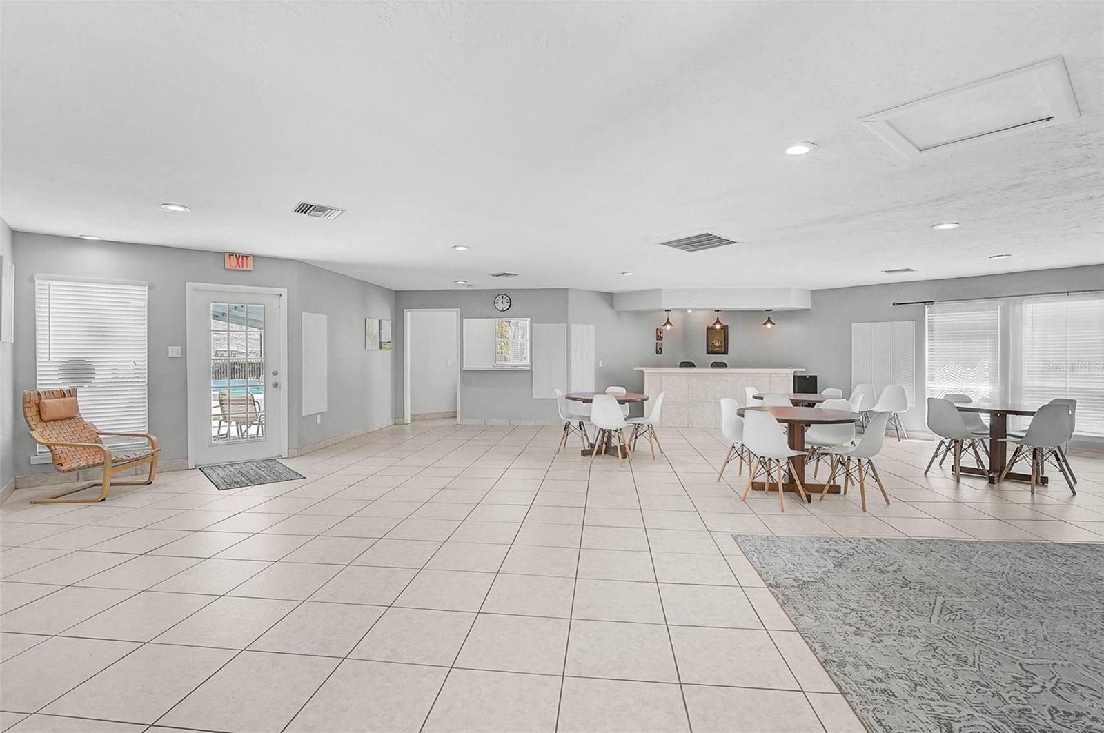 HIDDEN HOLLOW CONDO - Residential