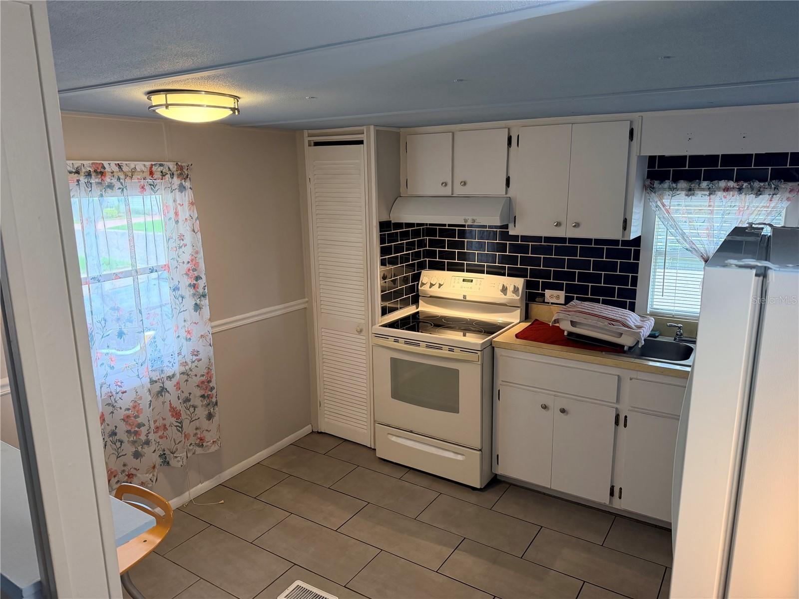 CASA LOMA MOBILEHOME - Residential
