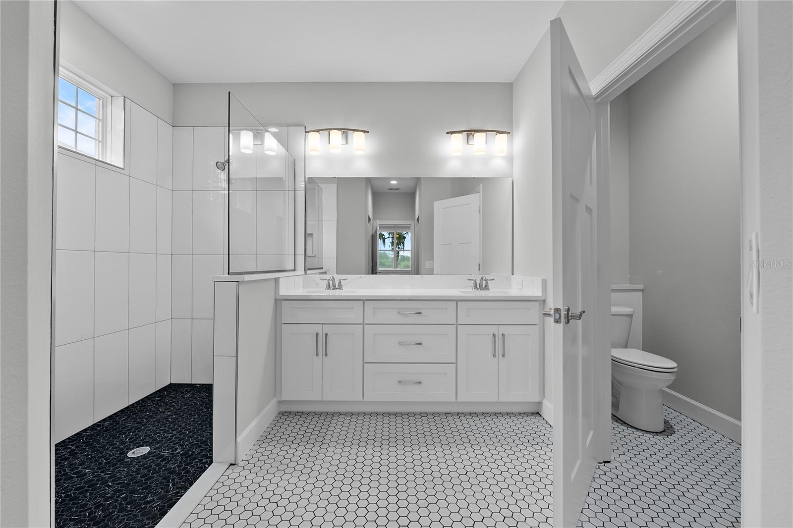 RESERVE AT FAIRWAY OAKS - Residential