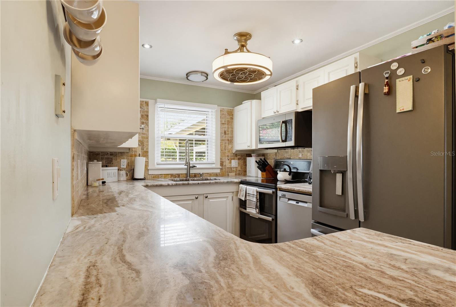 SARASOTA HIGHLANDS - Residential