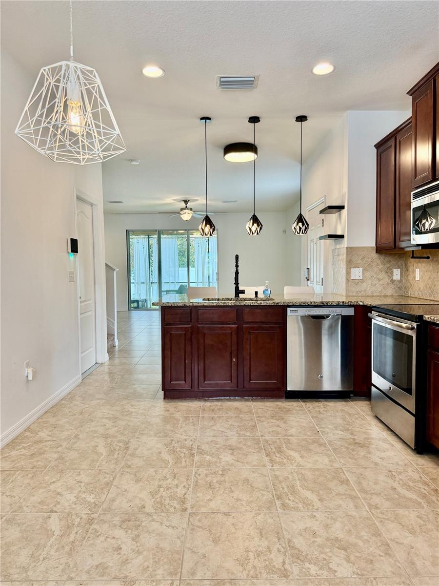 HIDDEN RIVER TOWNHOMES - Residential Lease