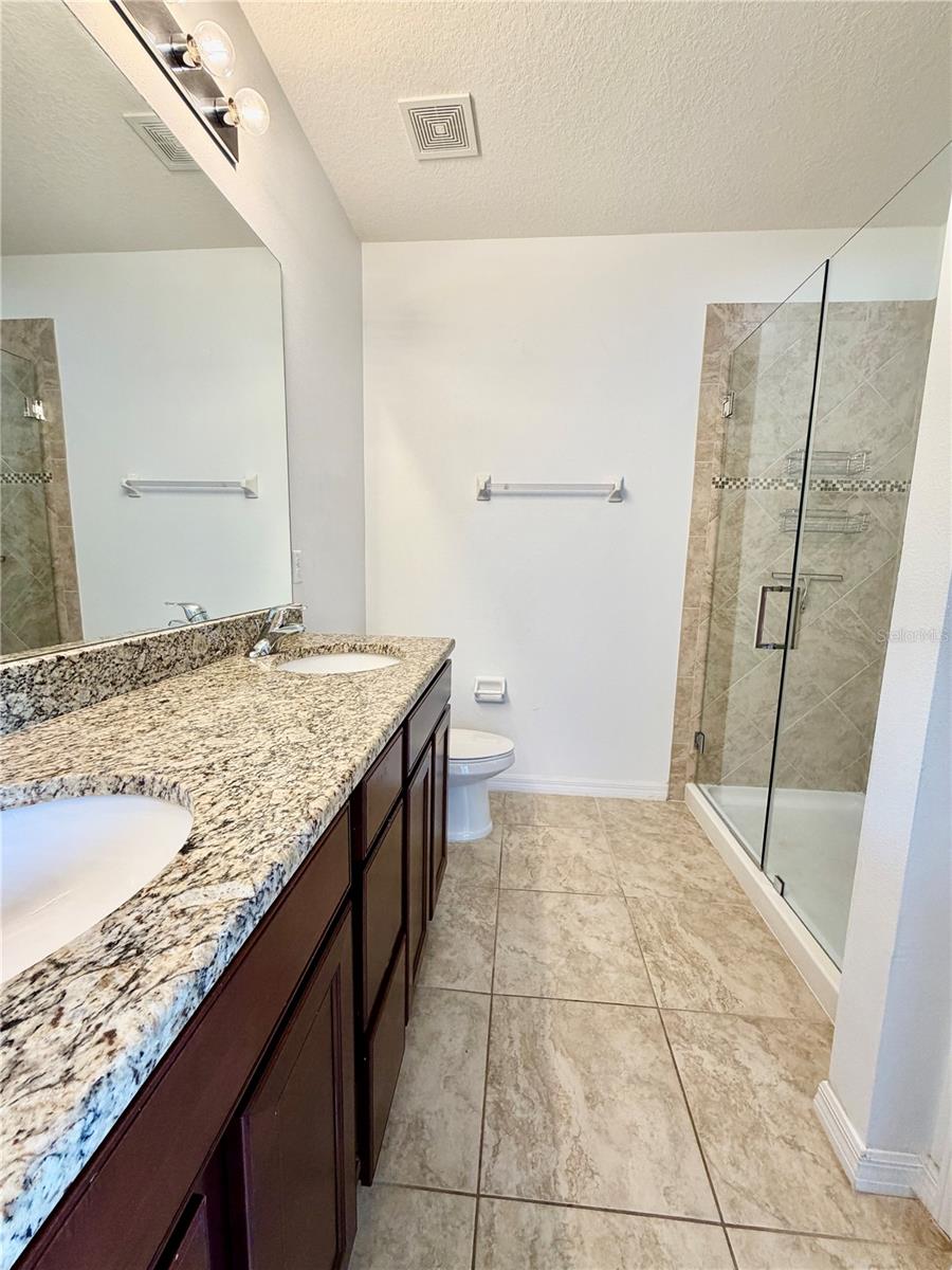 HIDDEN RIVER TOWNHOMES - Residential Lease