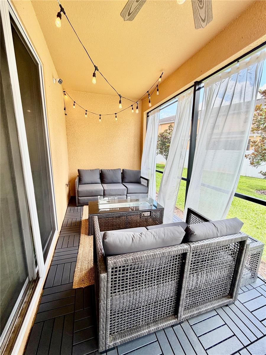 HIDDEN RIVER TOWNHOMES - Residential Lease