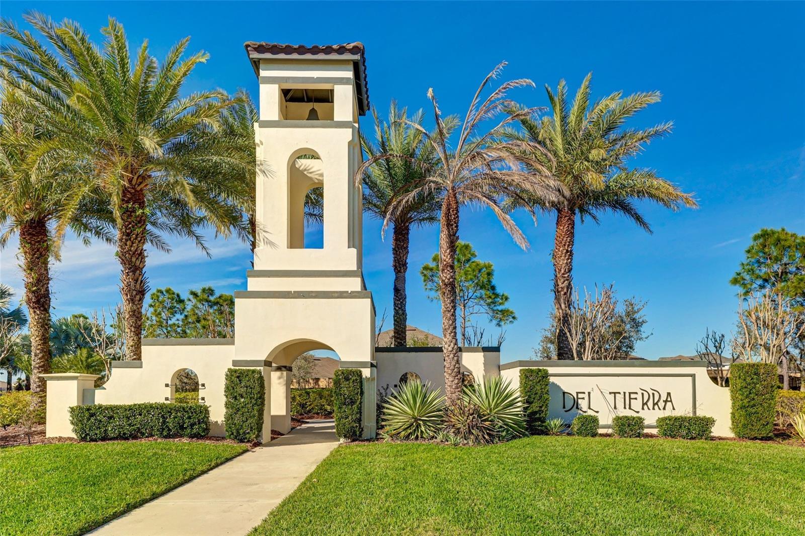 DEL TIERRA PH II - Residential