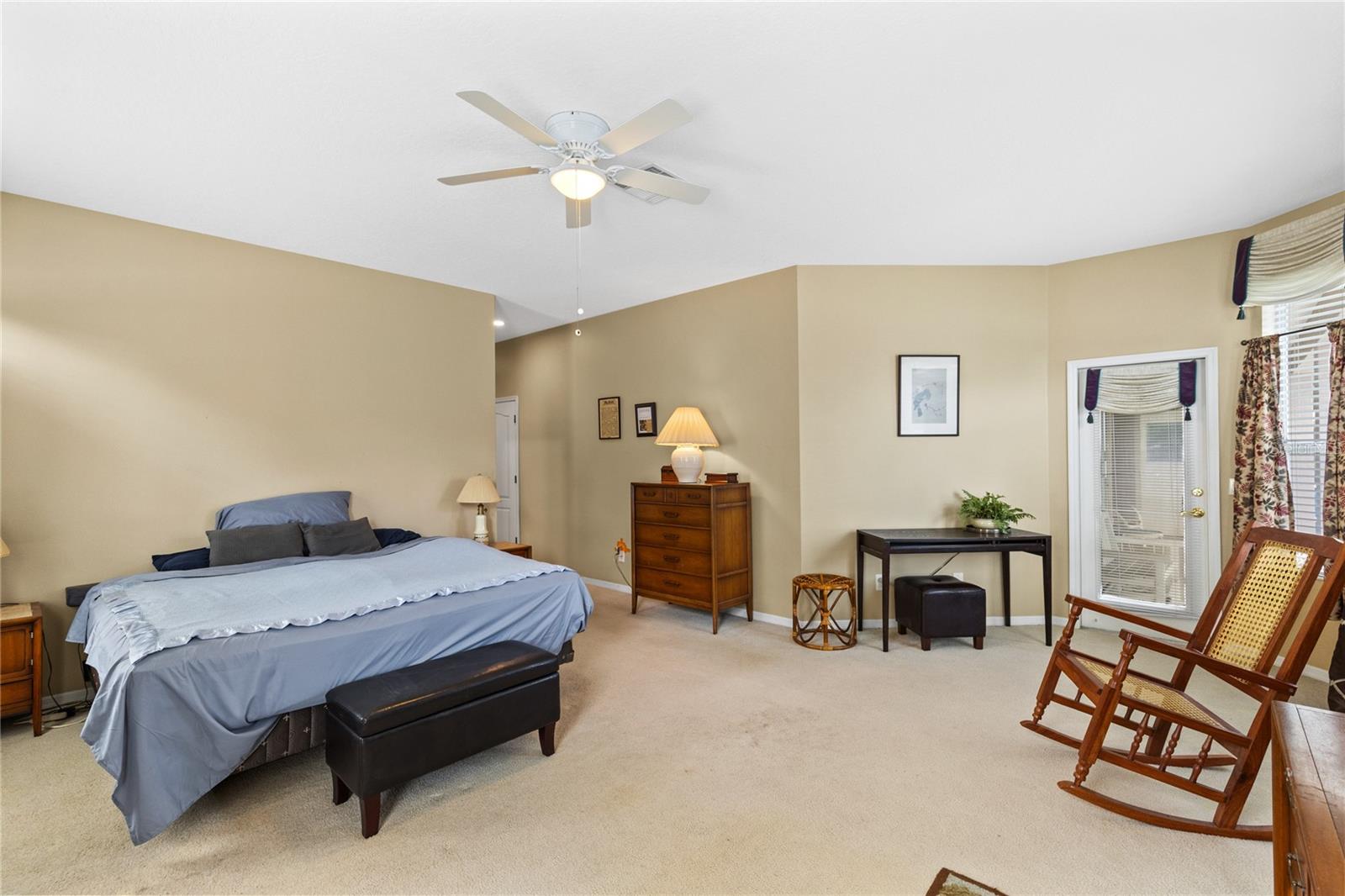CRESCENT PARK - Residential